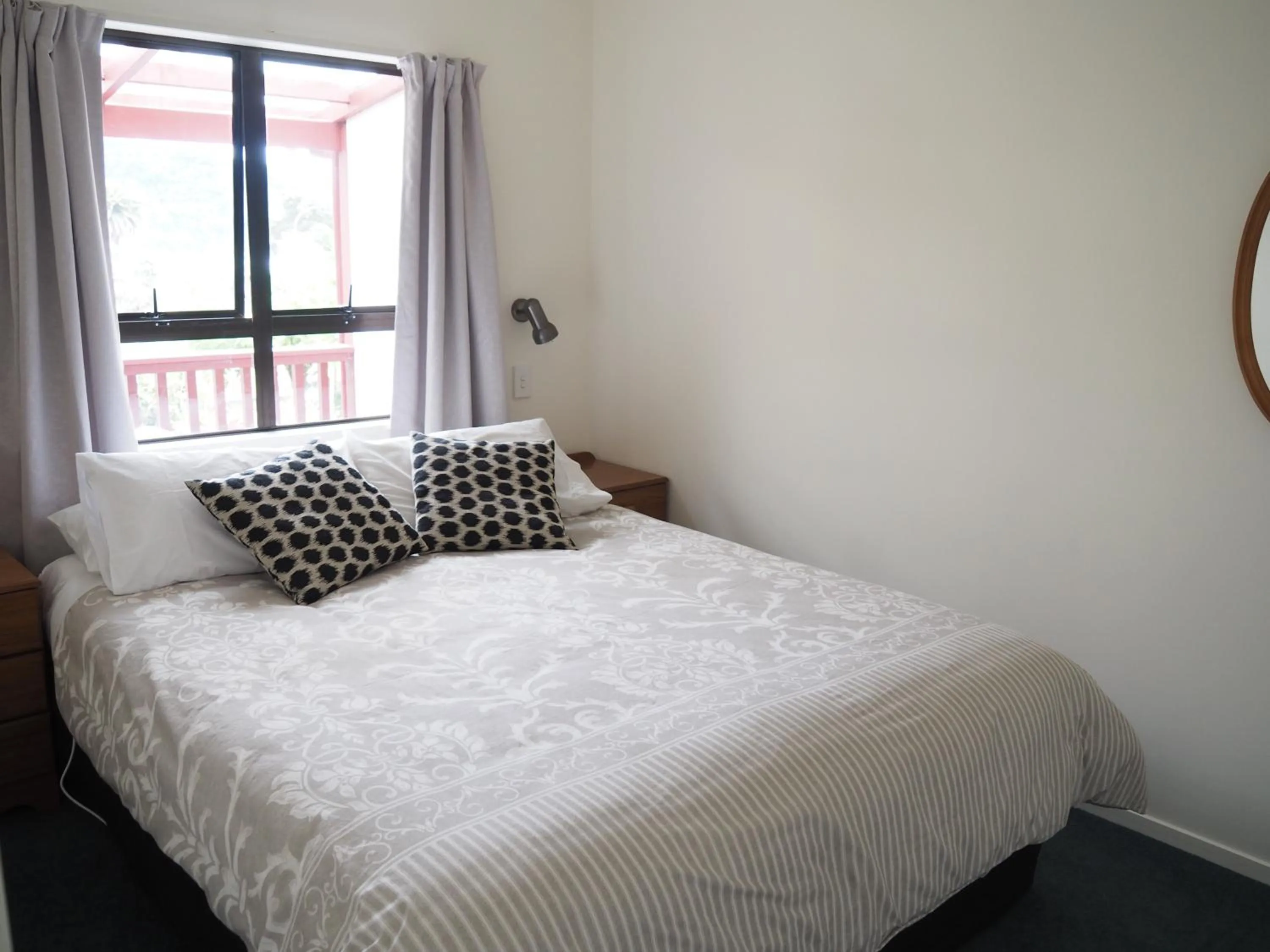 Bedroom, Bed in Ocean View