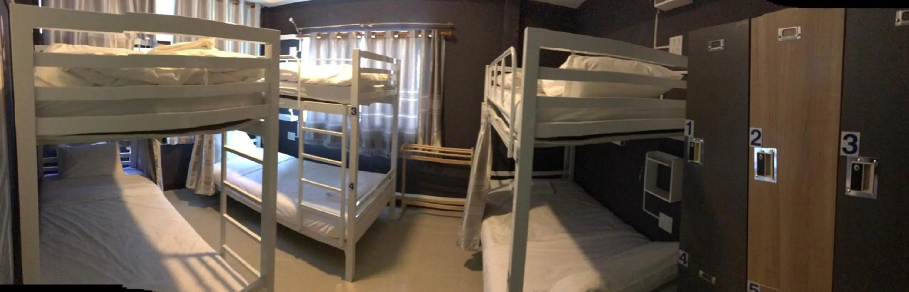 Photo of the whole room, Bed in Mahannop Hostel
