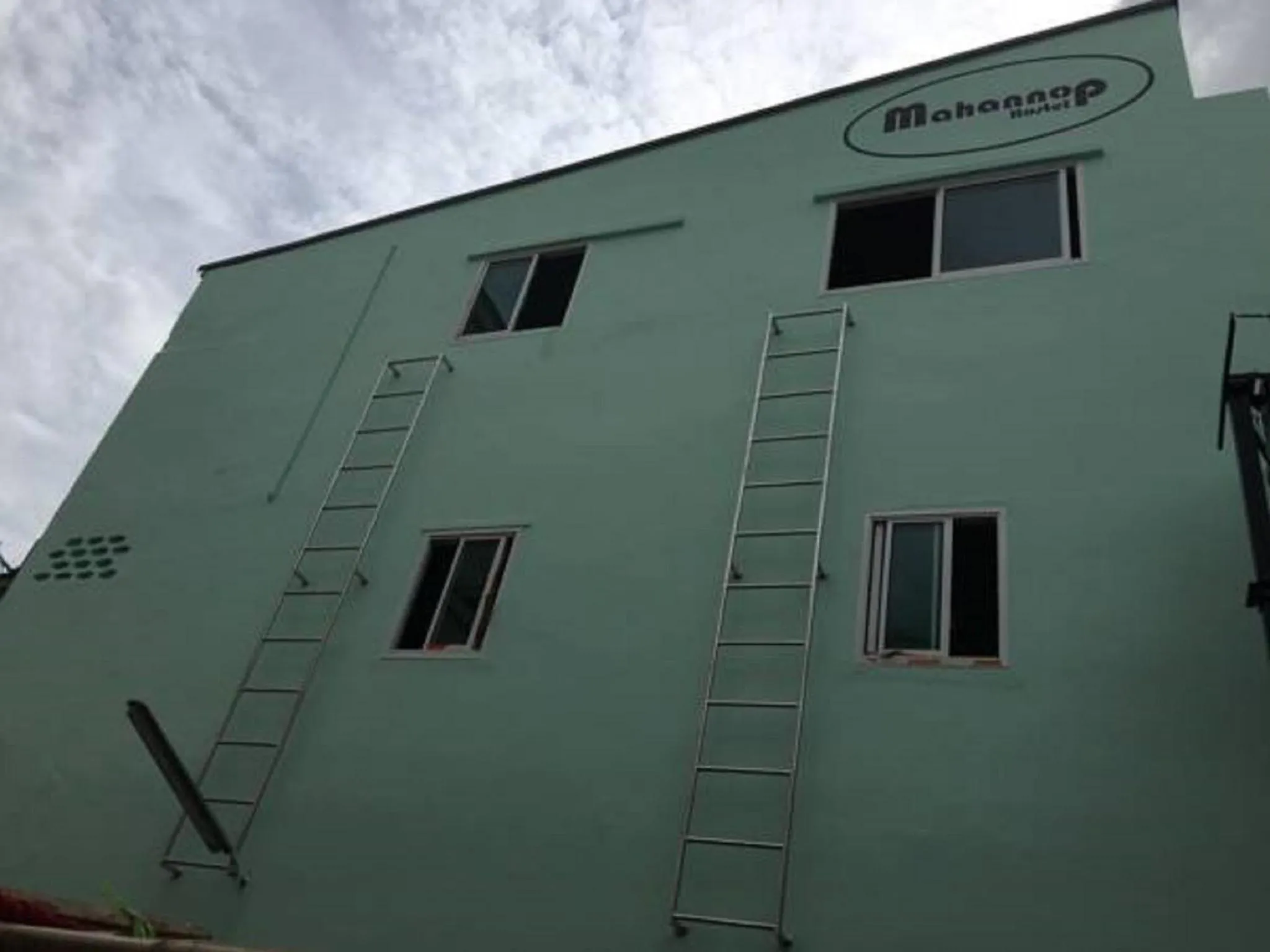 Property building in Mahannop Hostel
