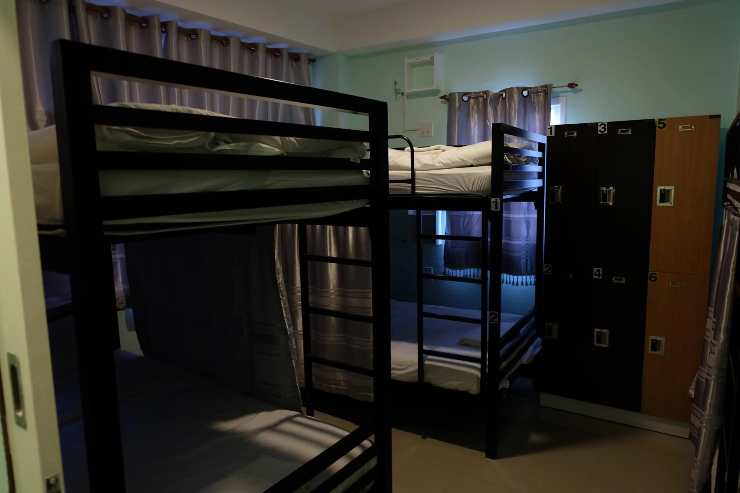 bunk bed, Bed in Mahannop Hostel