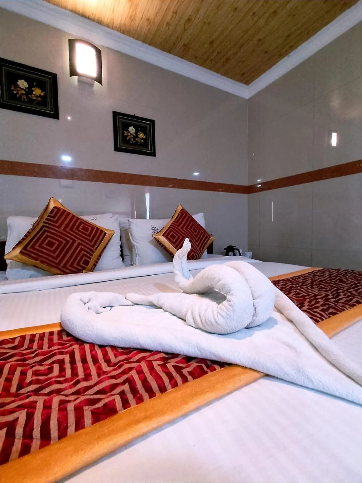 Bed in Hotel GVS Residency