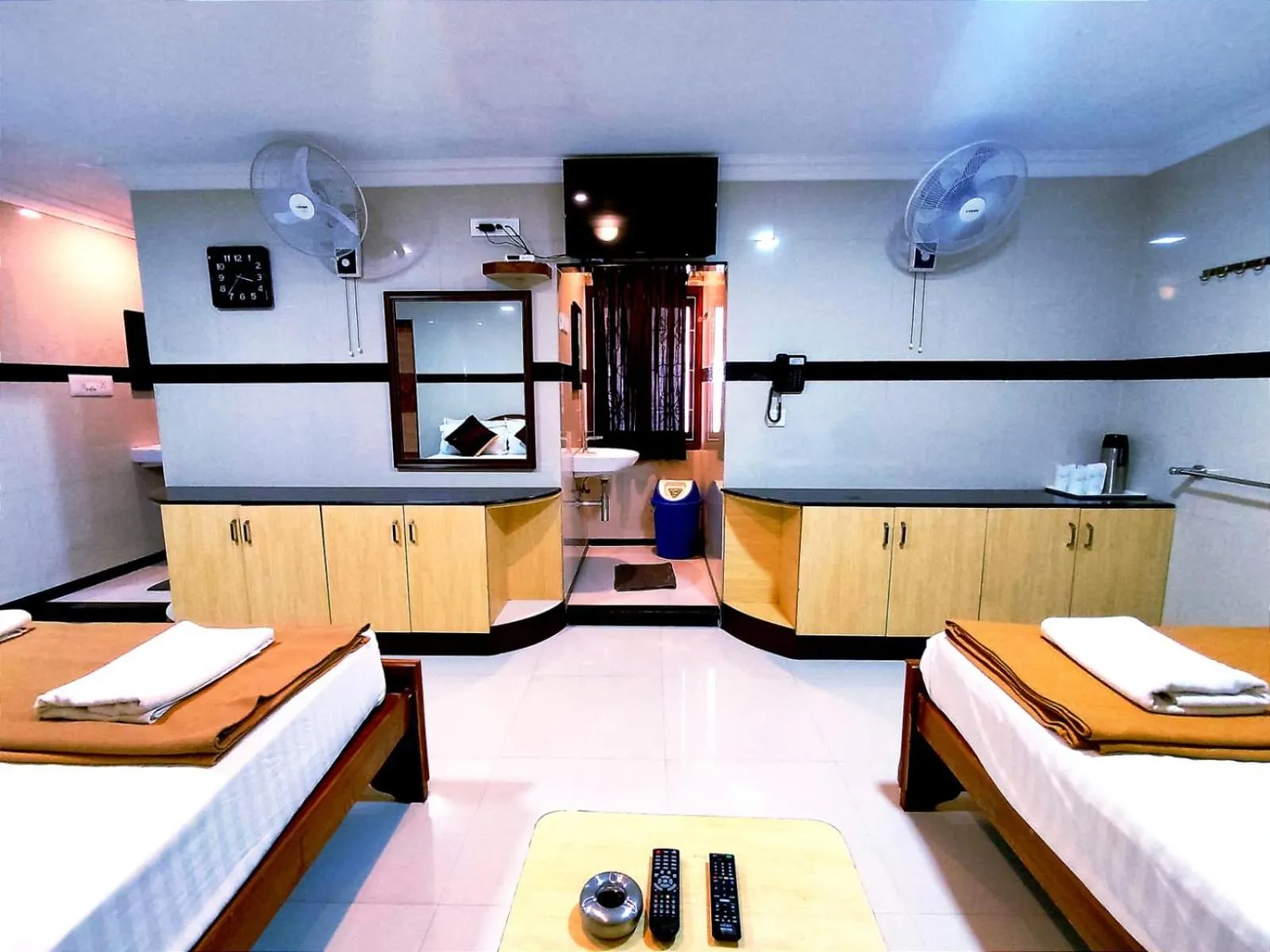 Bed in Hotel GVS Residency