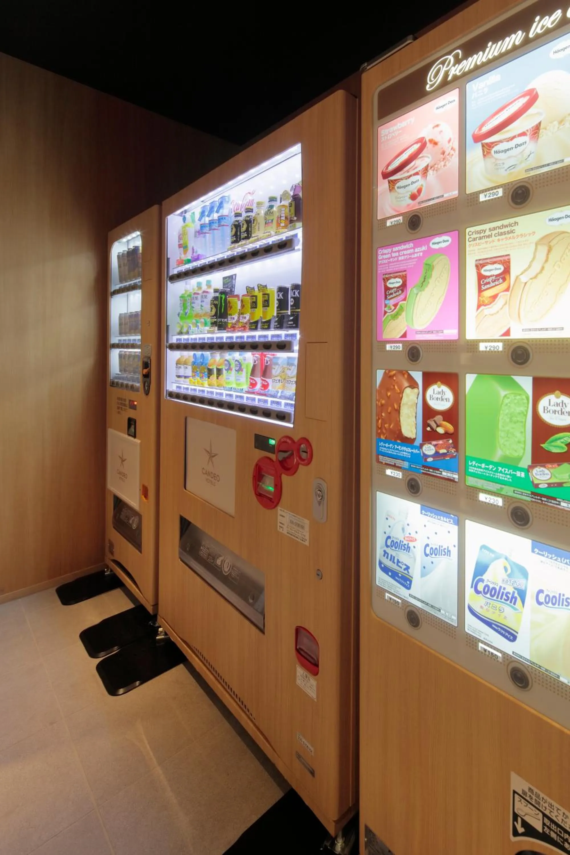 Alcoholic drinks in Candeo Hotels Osaka Namba