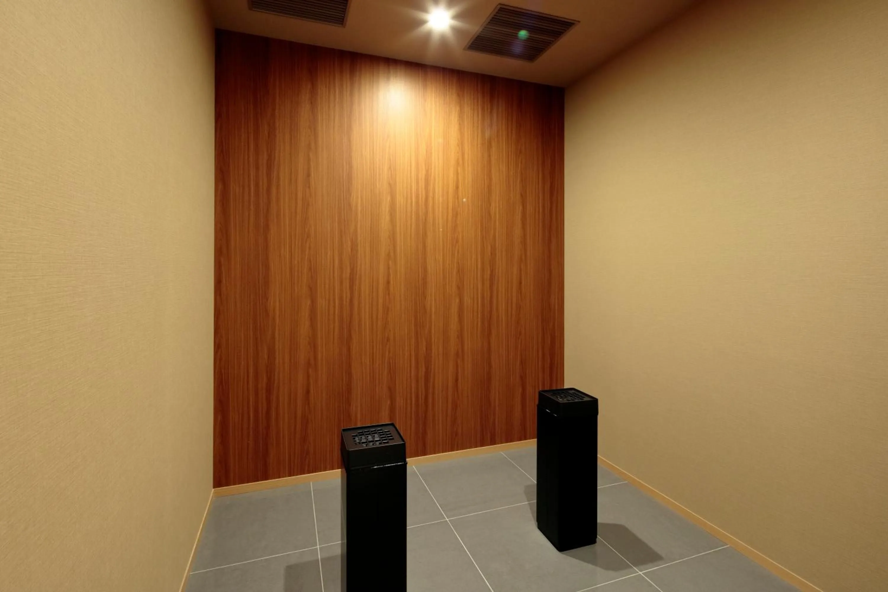 Area and facilities in Candeo Hotels Osaka Namba