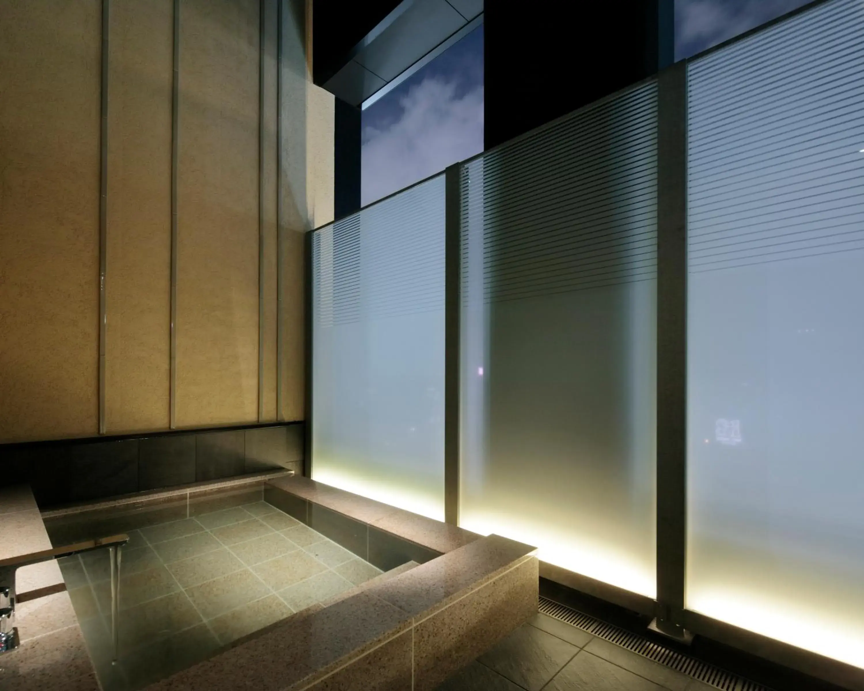 Property building in Candeo Hotels Osaka Namba Property building in Candeo Hotels Osaka Namba