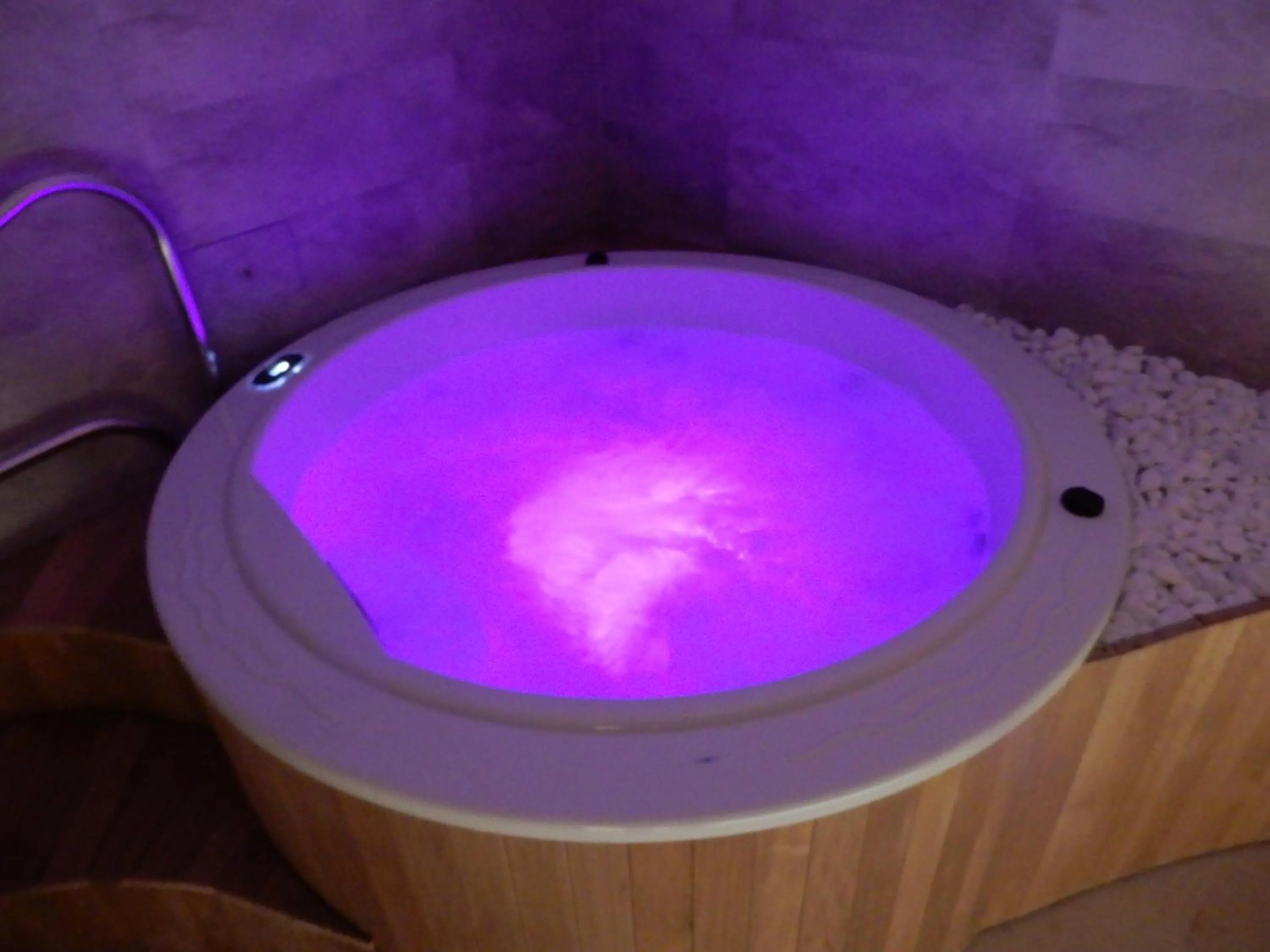 Hot Tub in Villa Mediterana
