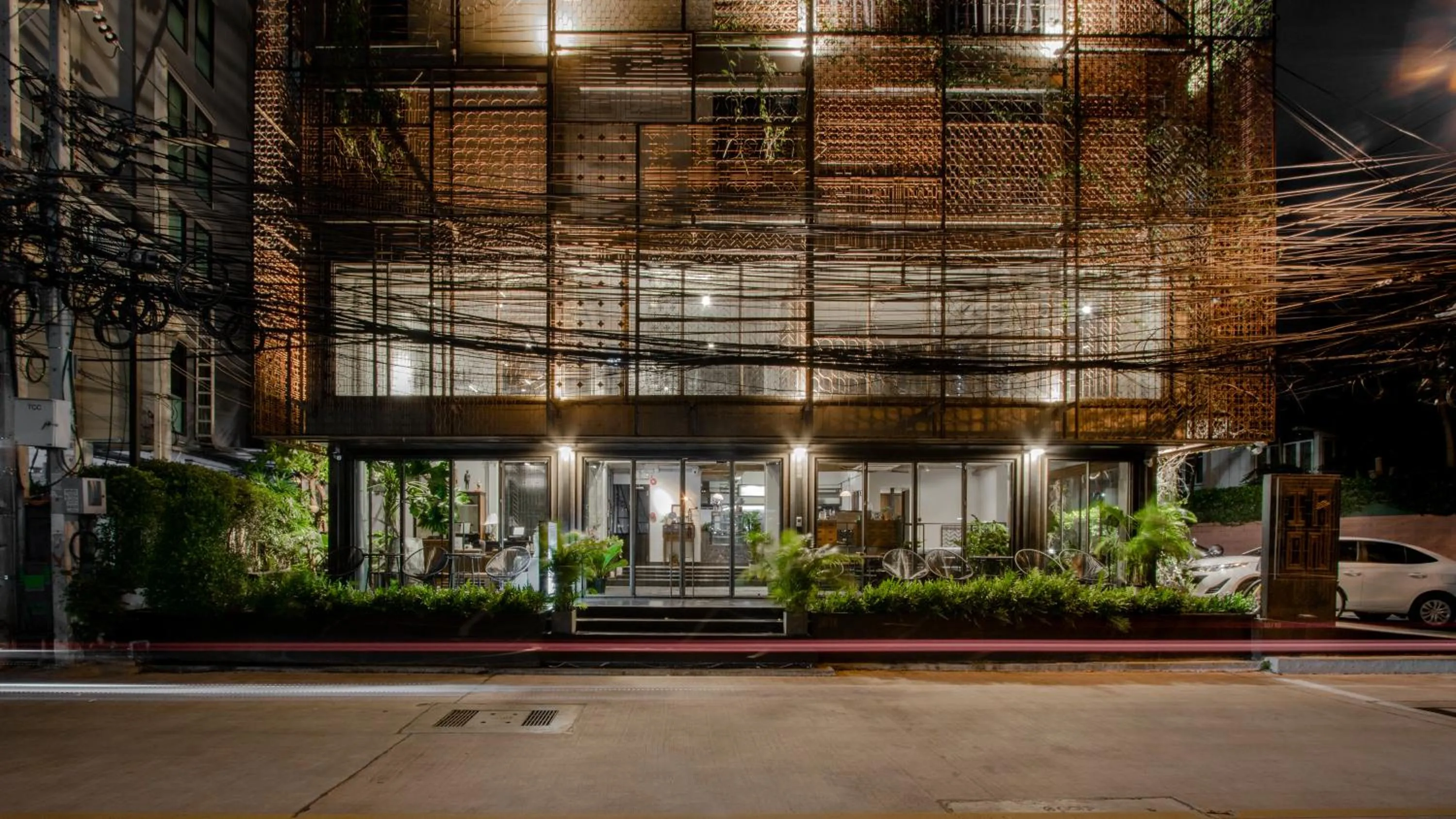 Property building in IR-ON Hotel