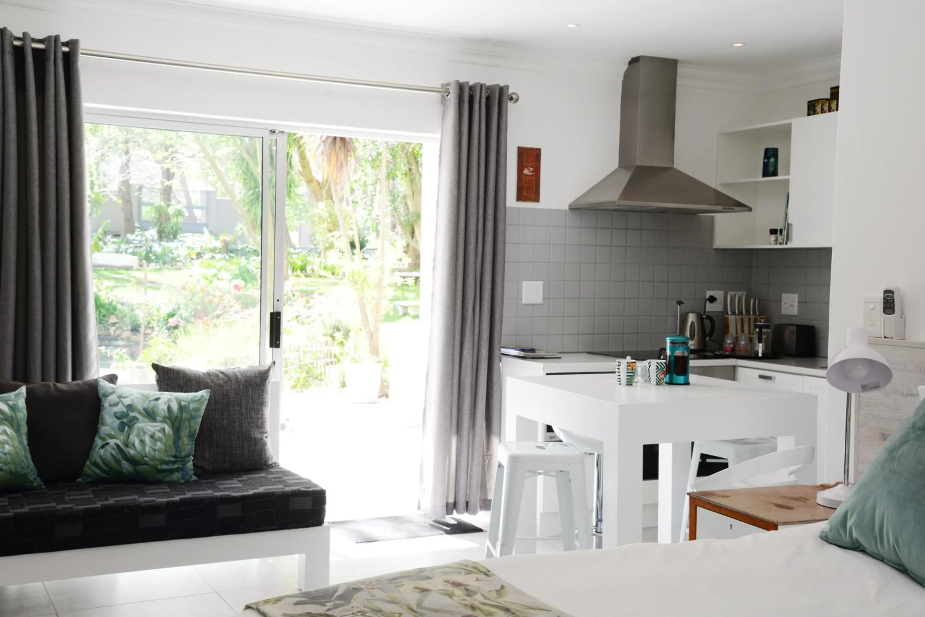 Kitchen or kitchenette in Waterland Lodge