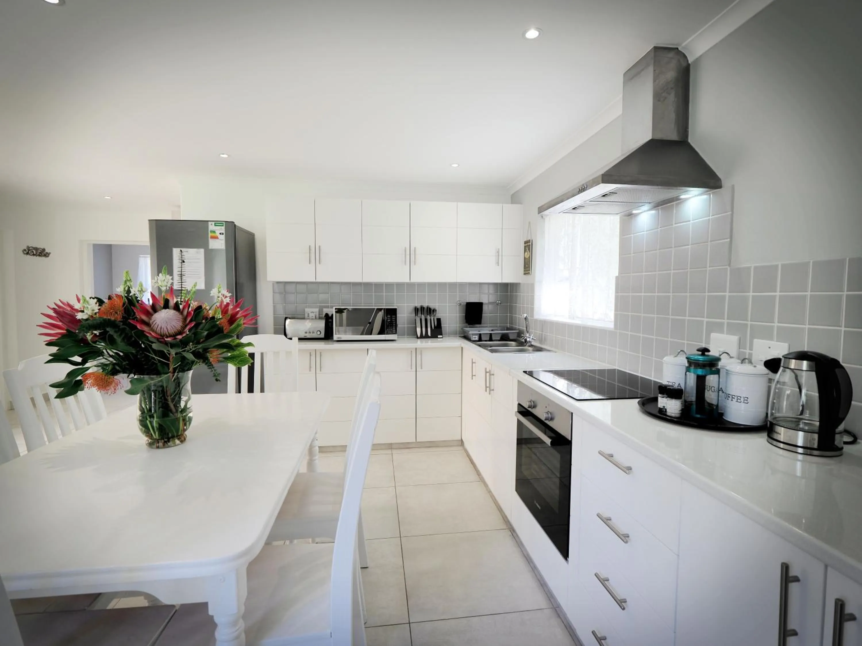 Kitchen or kitchenette in Waterland Lodge