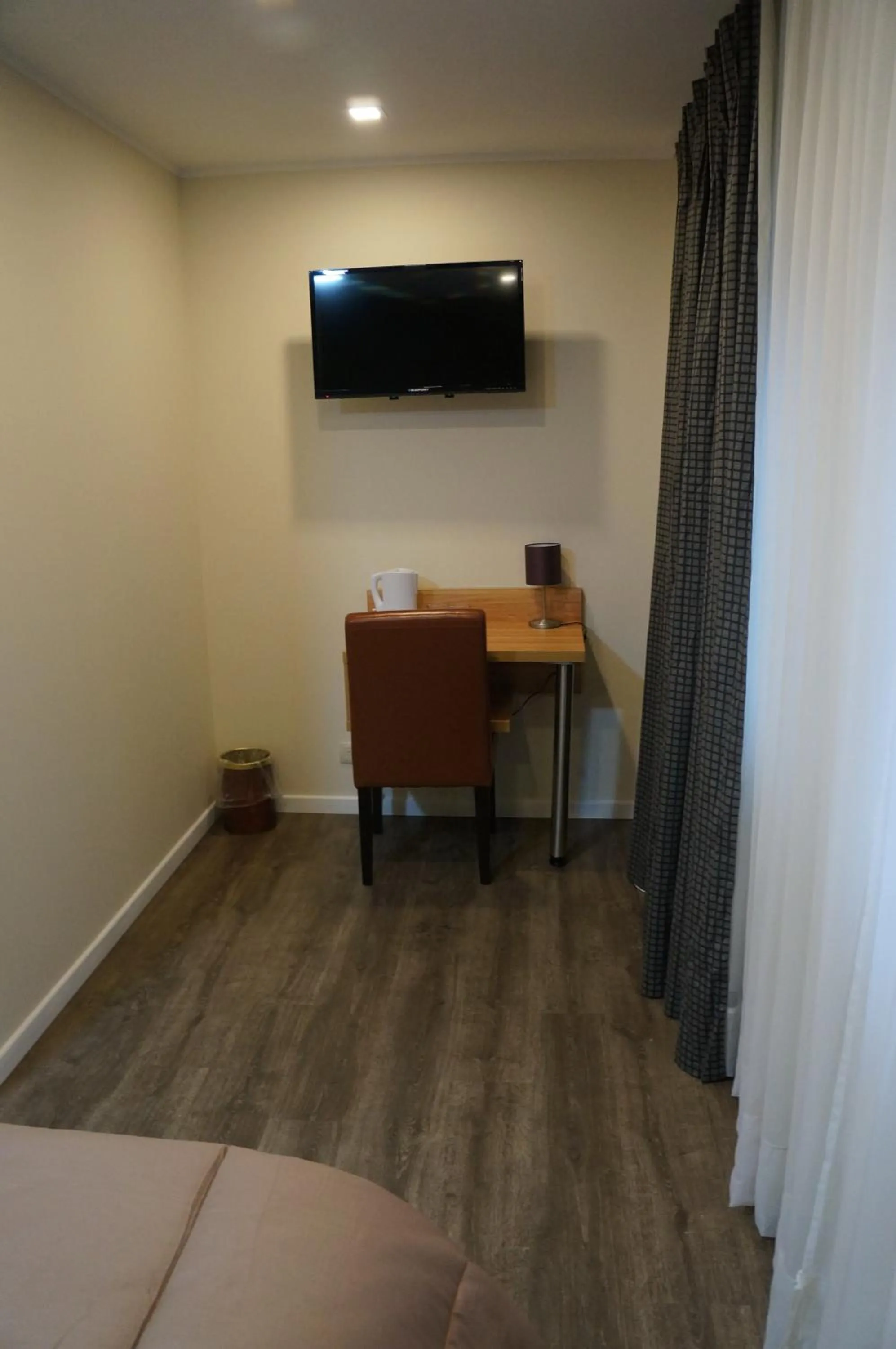 Decorative detail, Bed in Hotel Evergreen