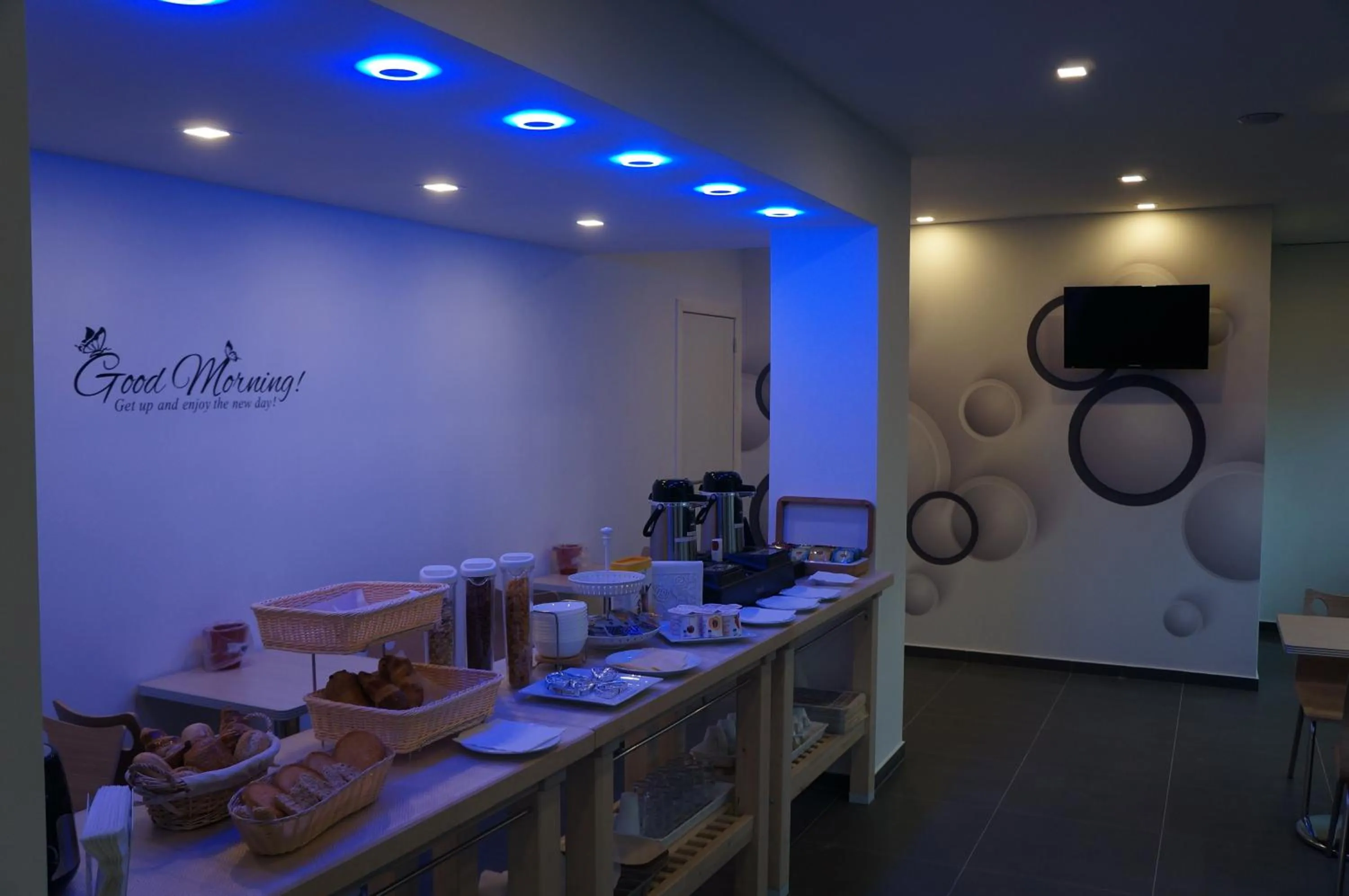 Food in Hotel Evergreen