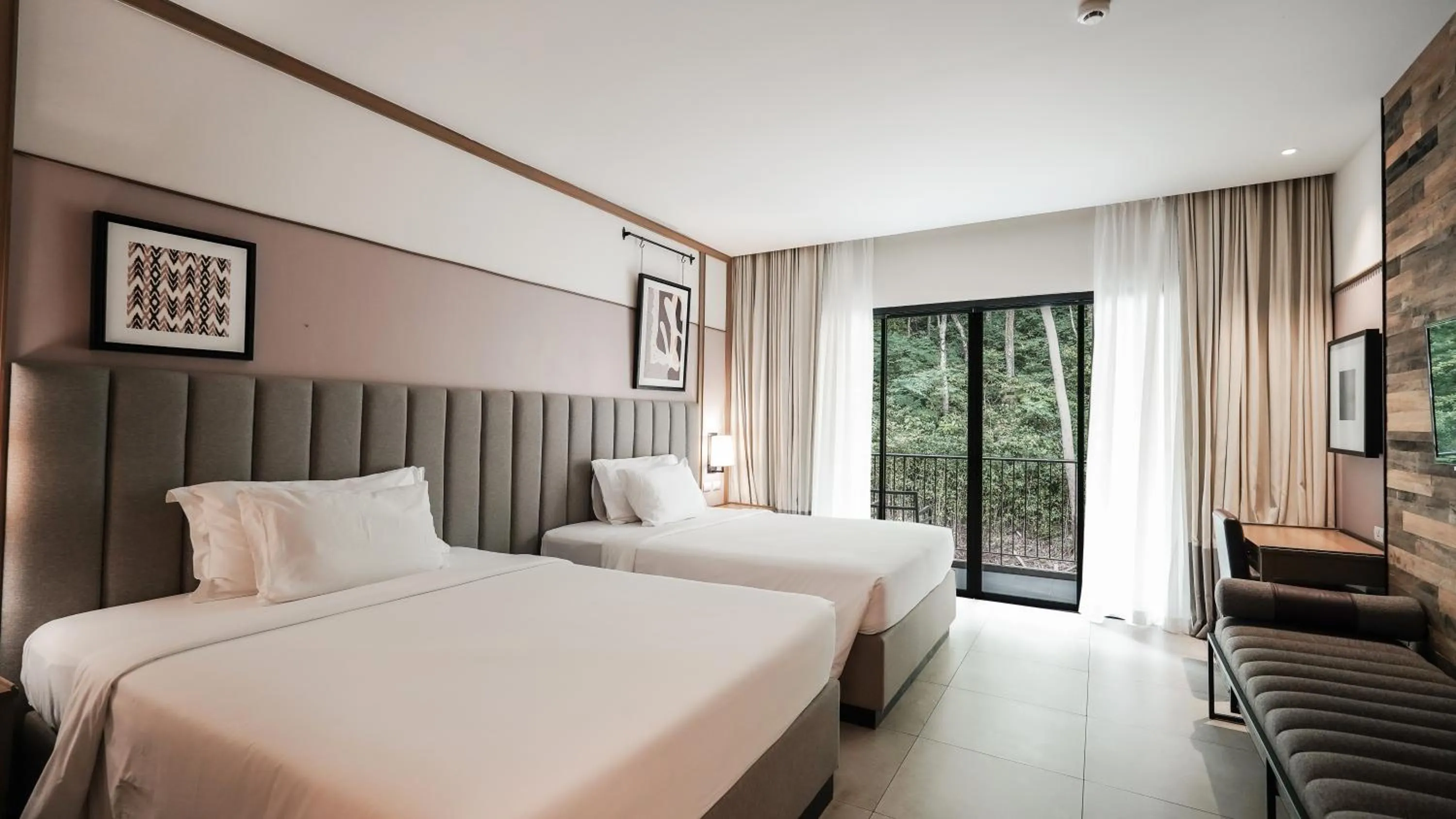 Bedroom, Bed in Sugar Marina Hotel CLIFFHANGER Aonang