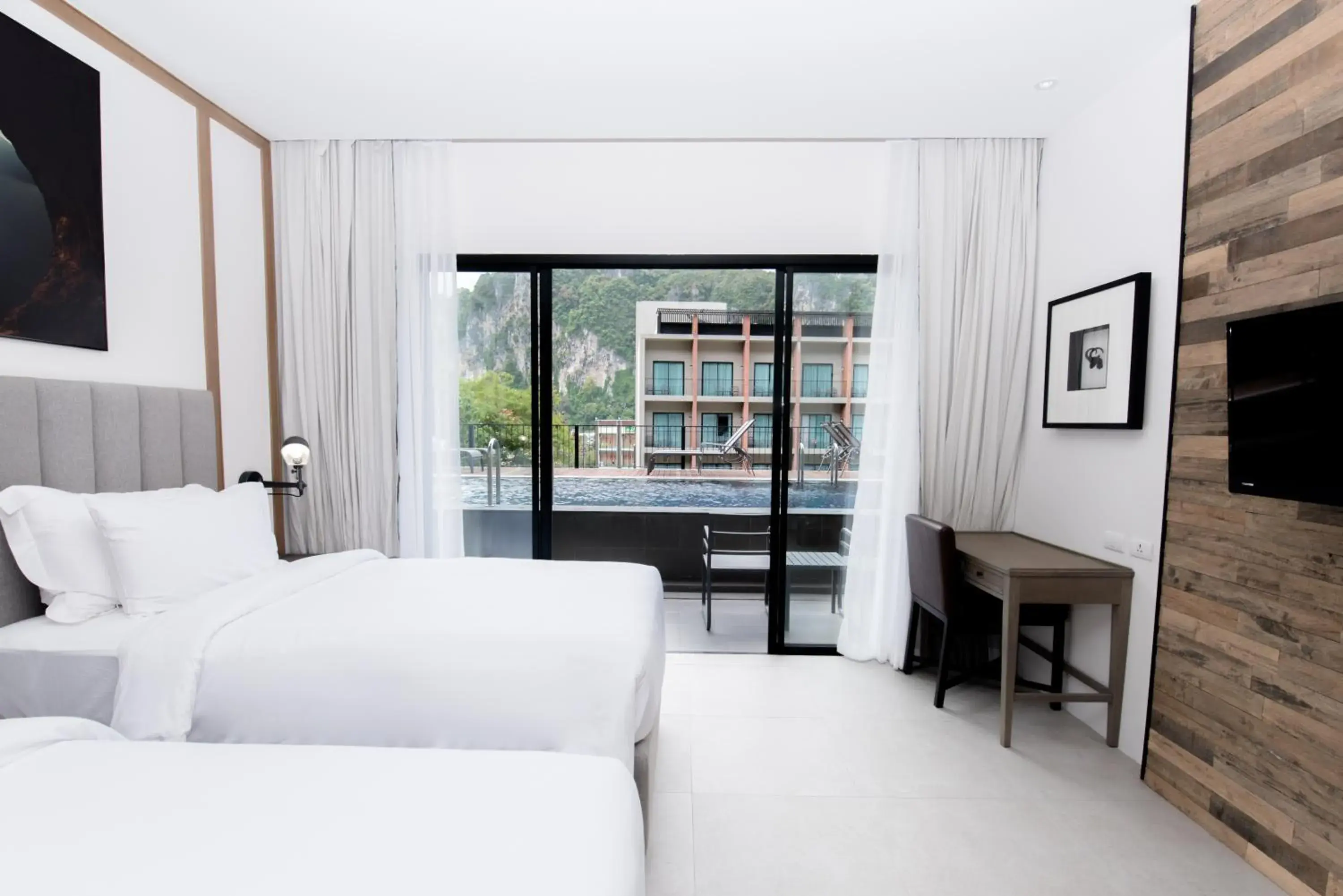 Bed in Sugar Marina Hotel CLIFFHANGER Aonang Bed in Sugar Marina Hotel CLIFFHANGER Aonang