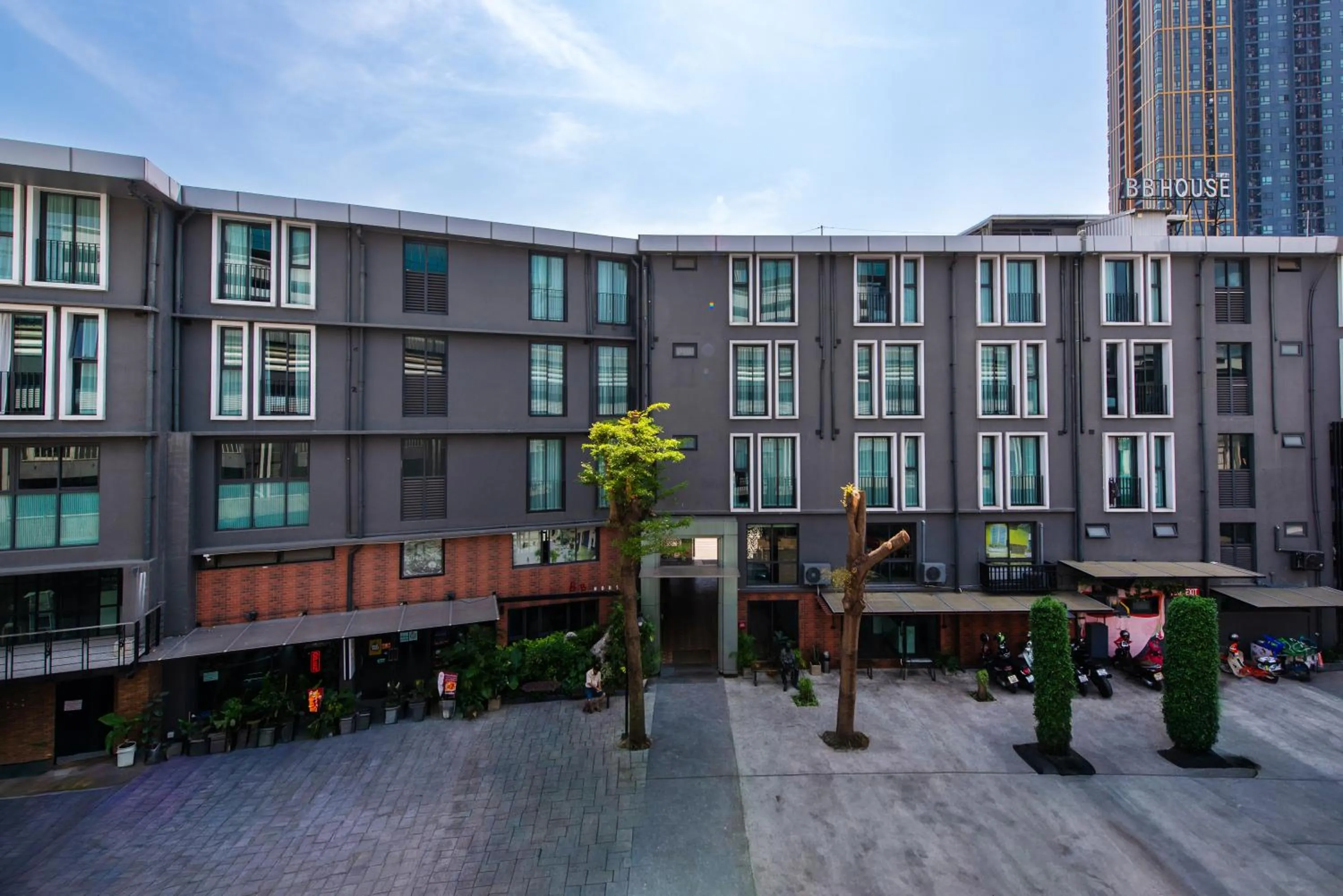 BB House Khlong Tan บีบีเฮ้าส์ คลองตัน