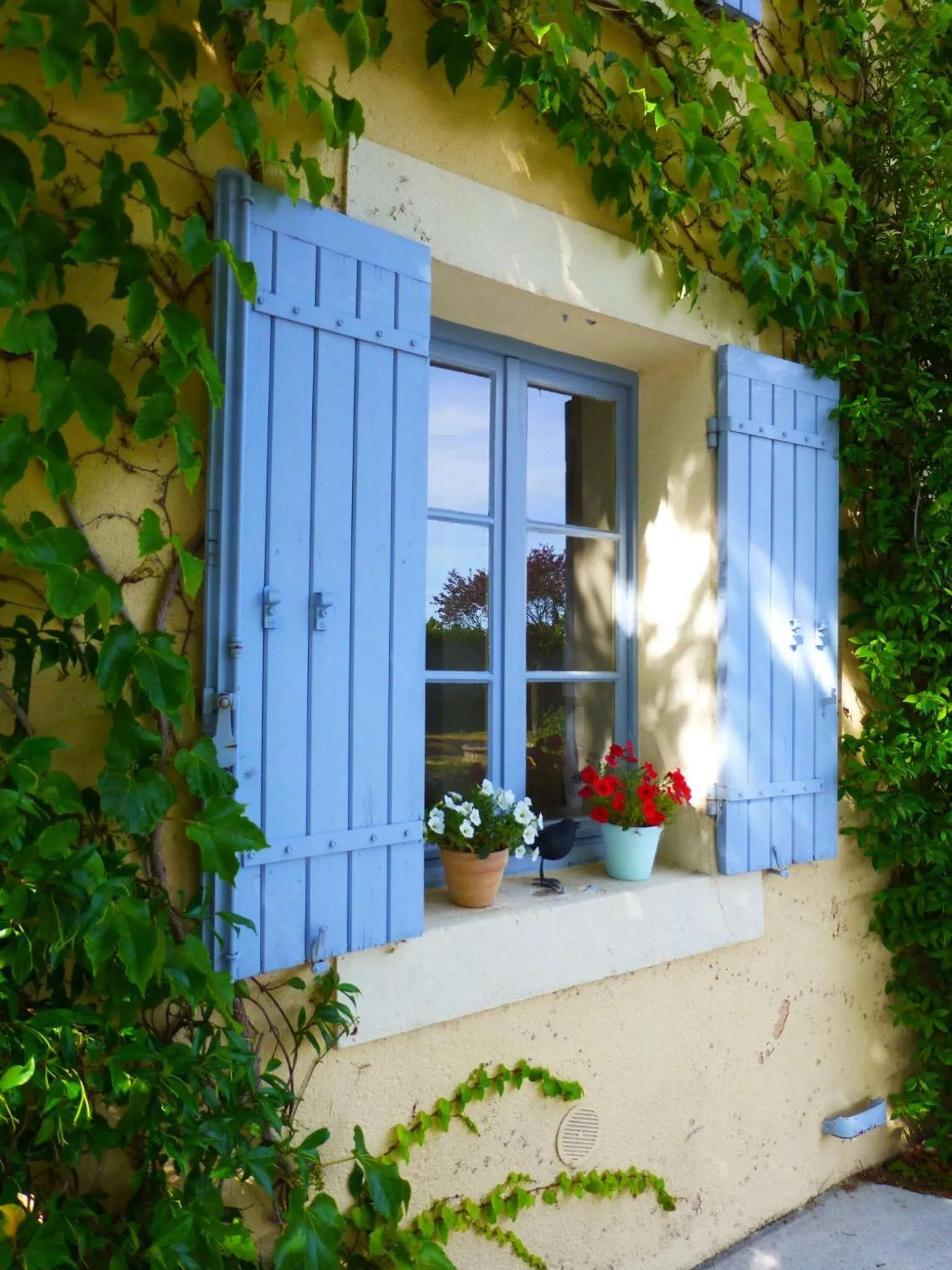 Decorative detail in Mas Li Doumenge