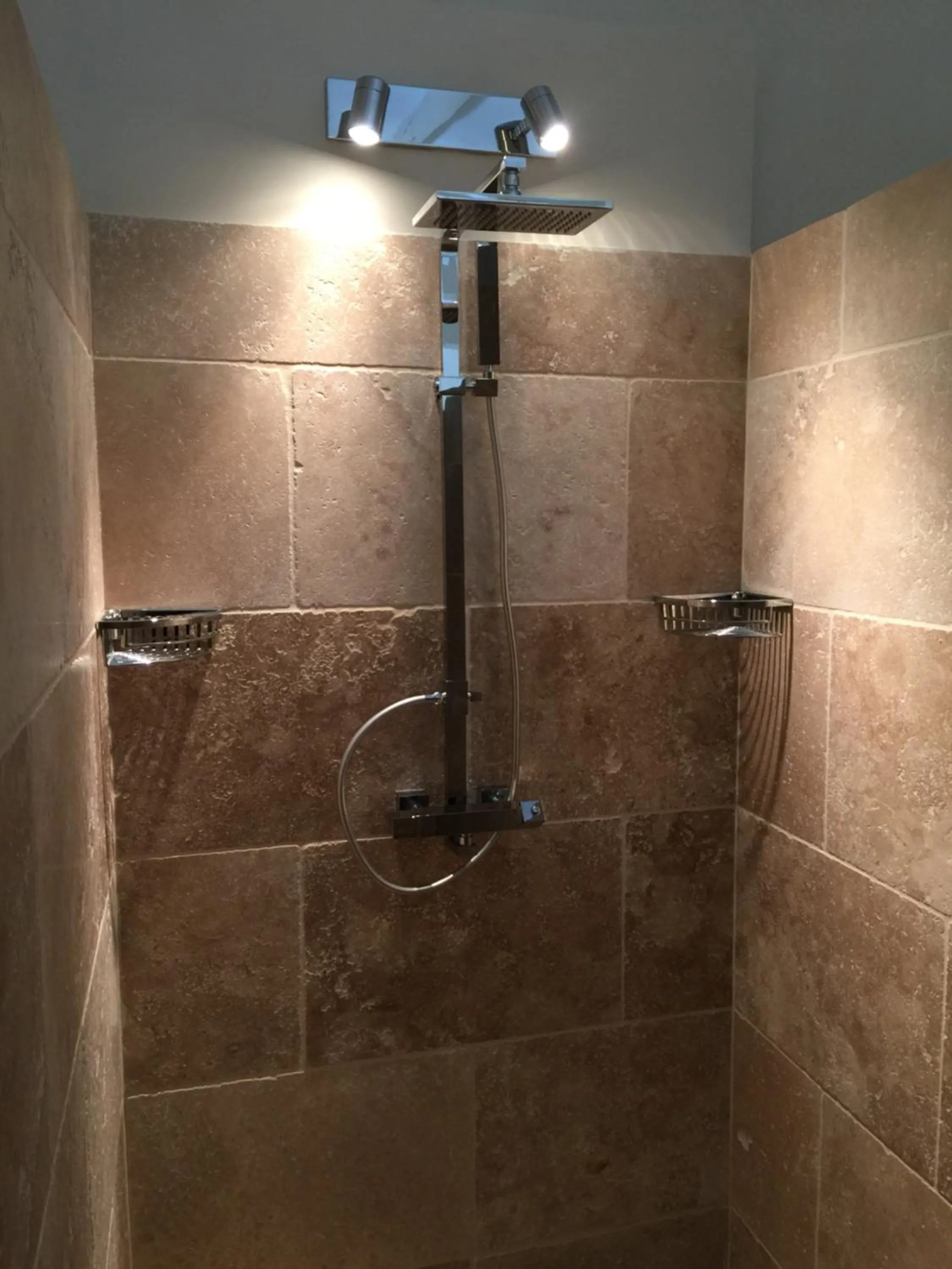 Shower in Mas Li Doumenge