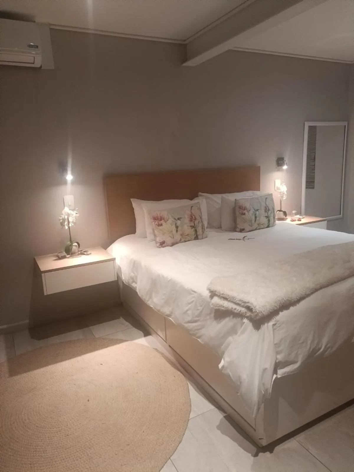 Property building, Bed in Lauradale Accommodation