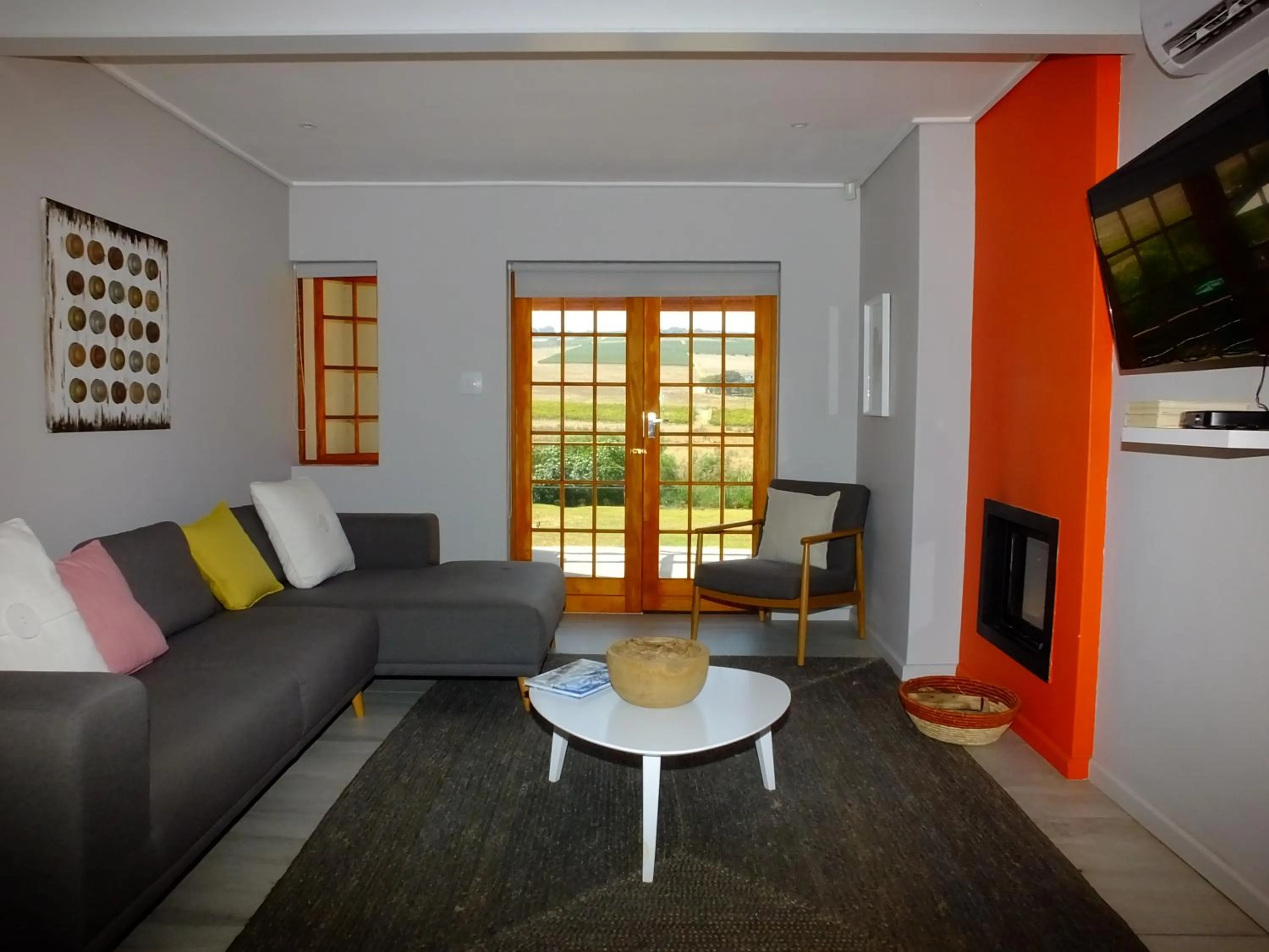 TV and multimedia in Lauradale Accommodation