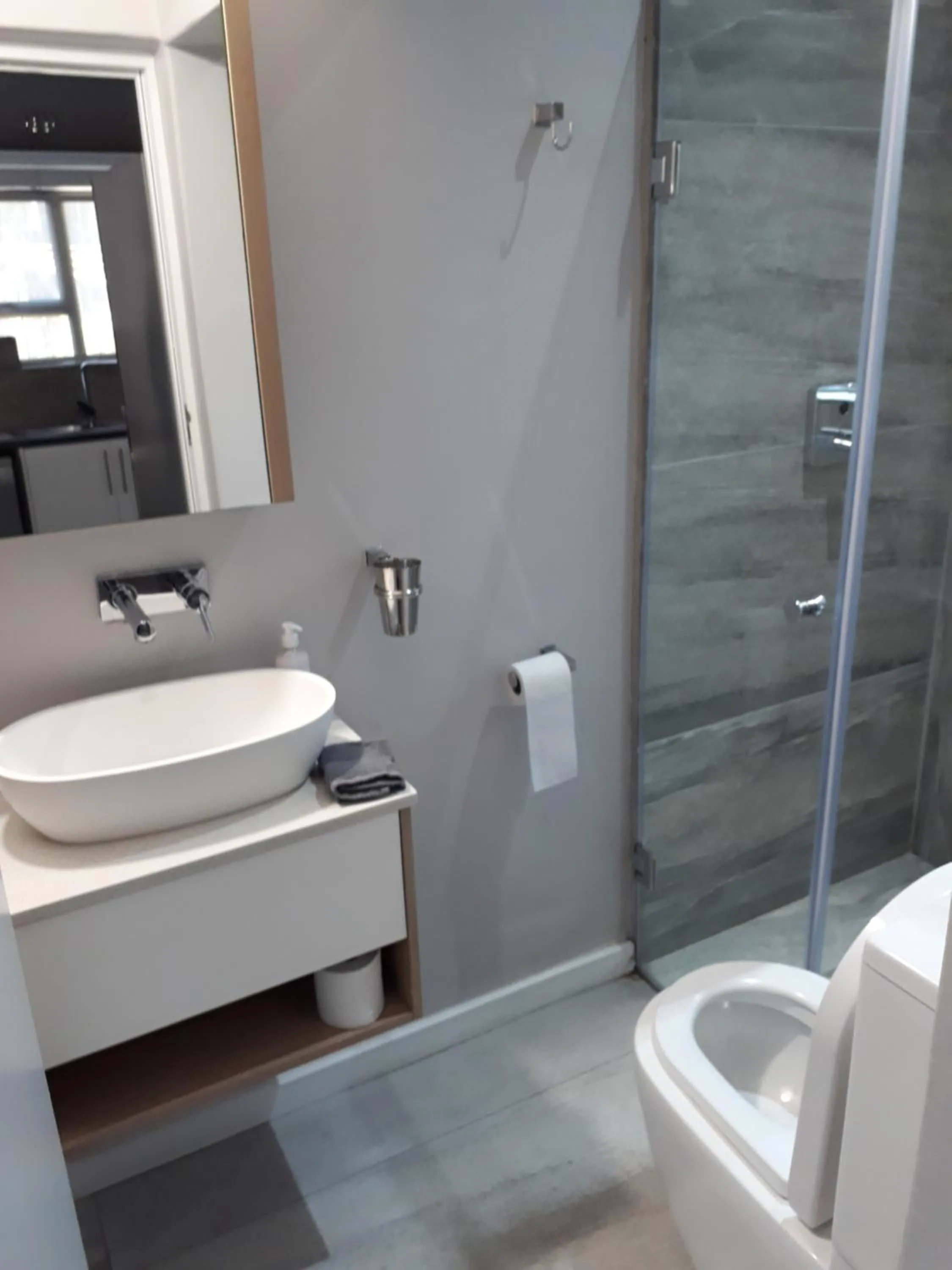 Shower in Lauradale Accommodation