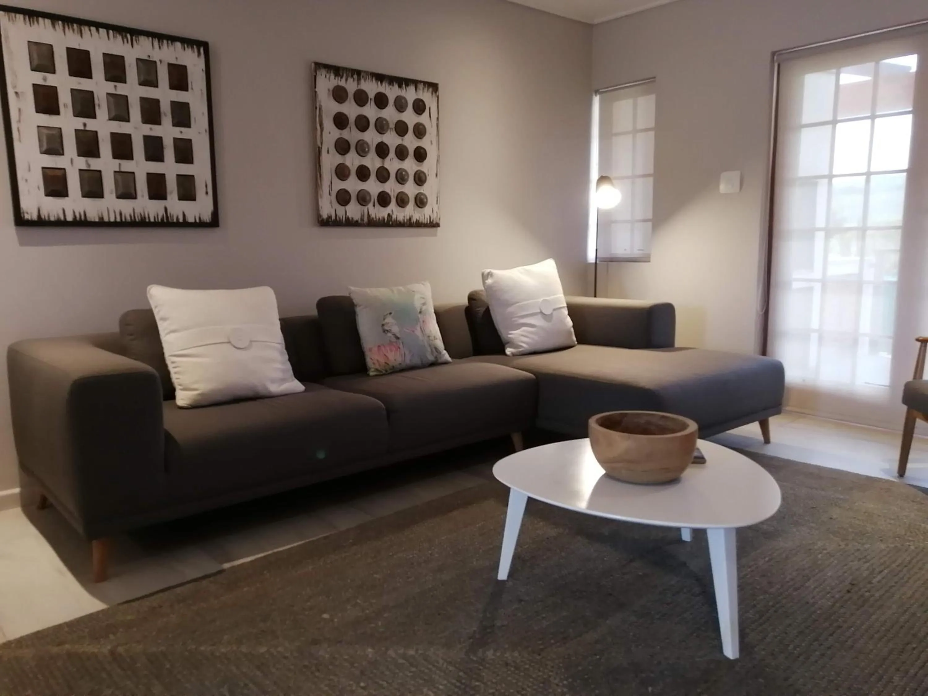 Living room in Lauradale Accommodation