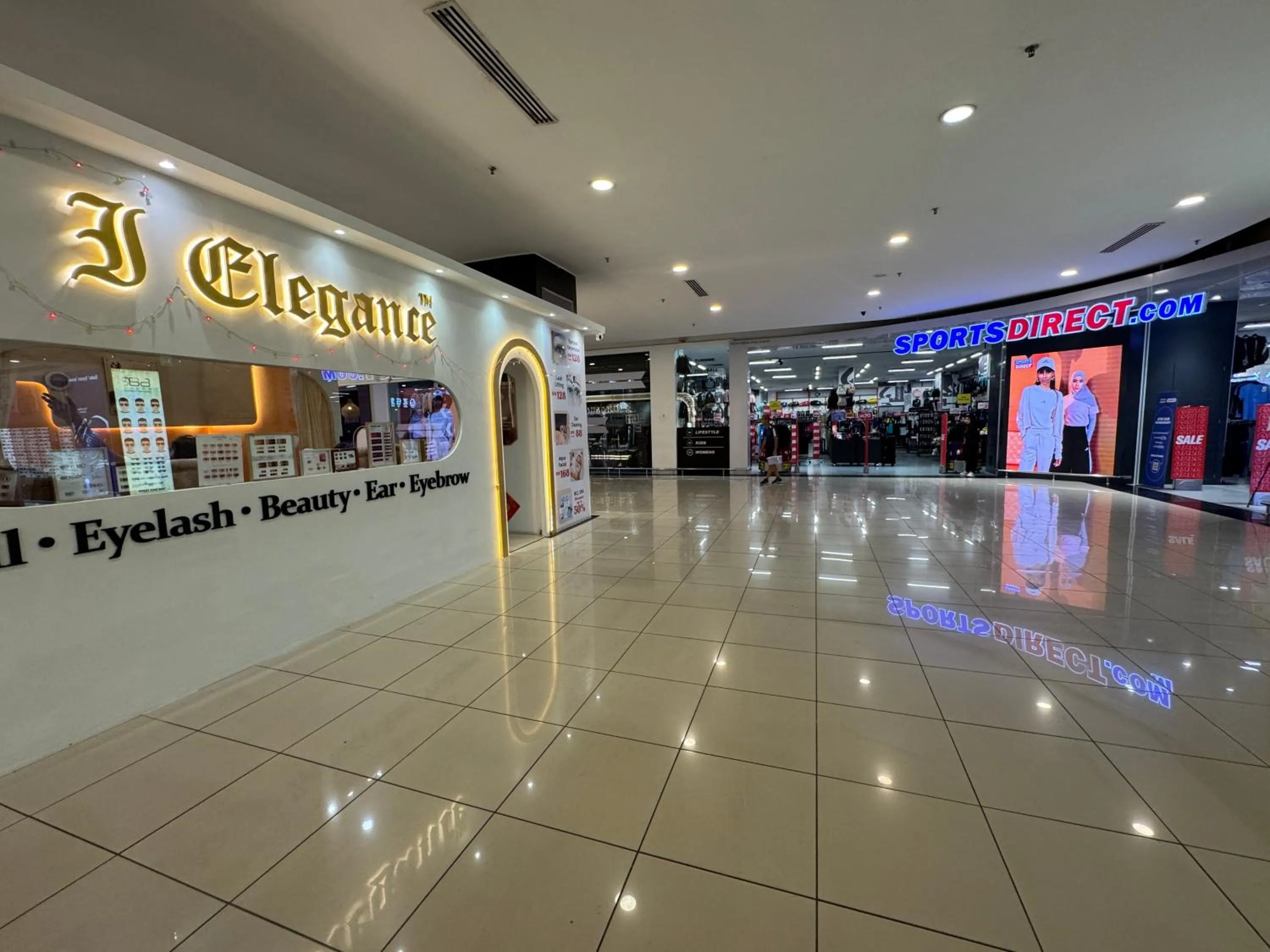 JB City Shopping Mall Apartment