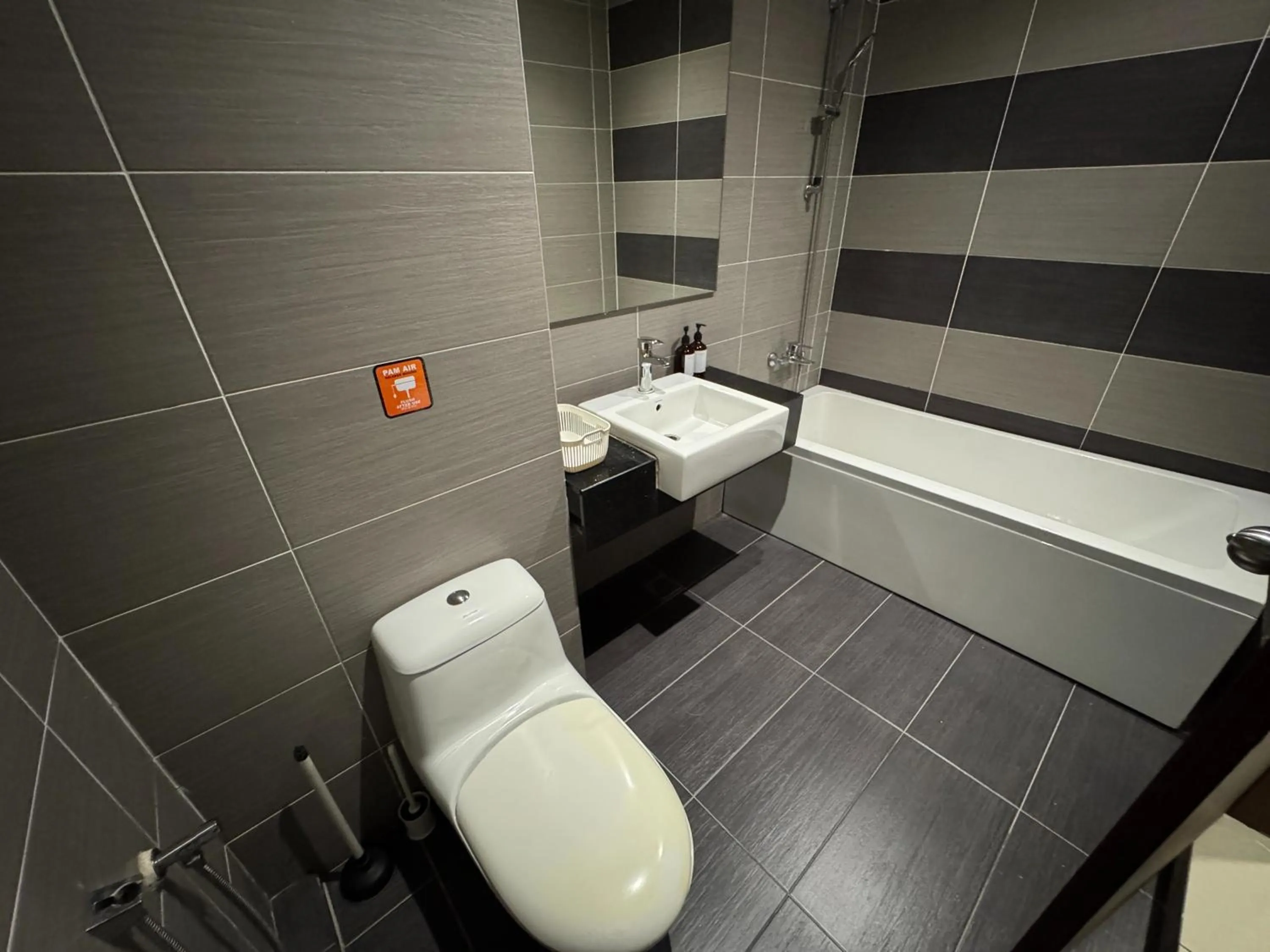 JB City Shopping Mall Apartment