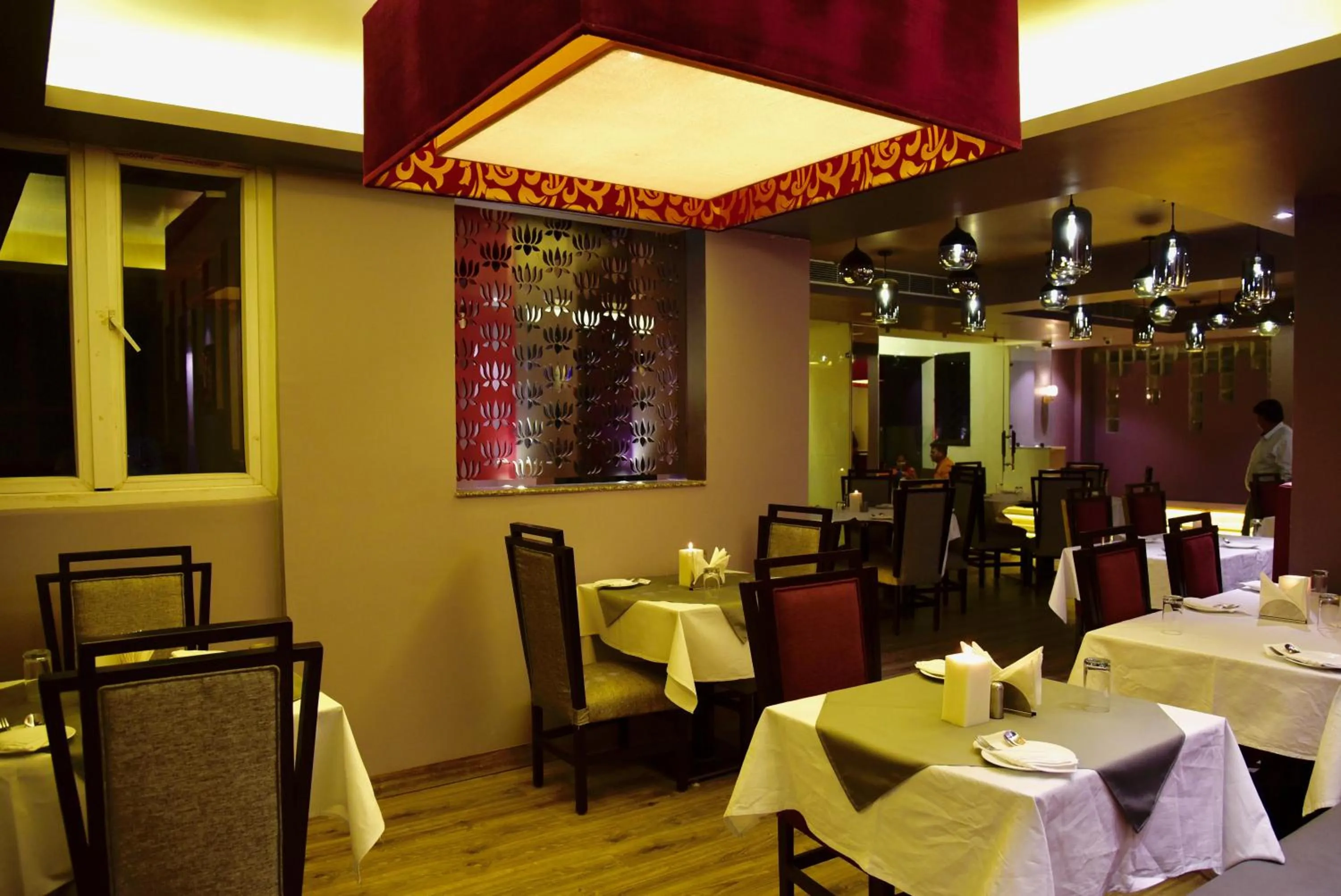 Restaurant/places to eat in Kadamb Spritual stay