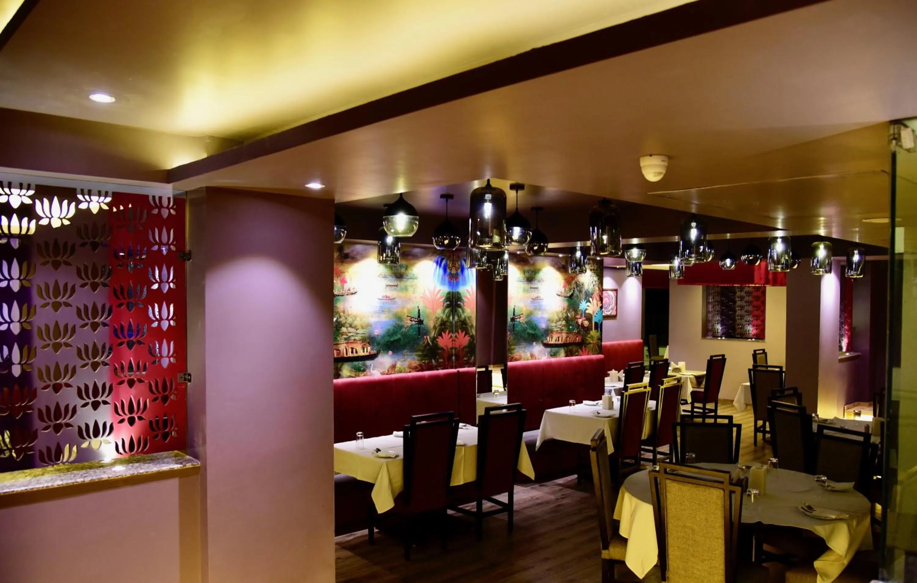 Restaurant/places to eat in Kadamb Spritual stay