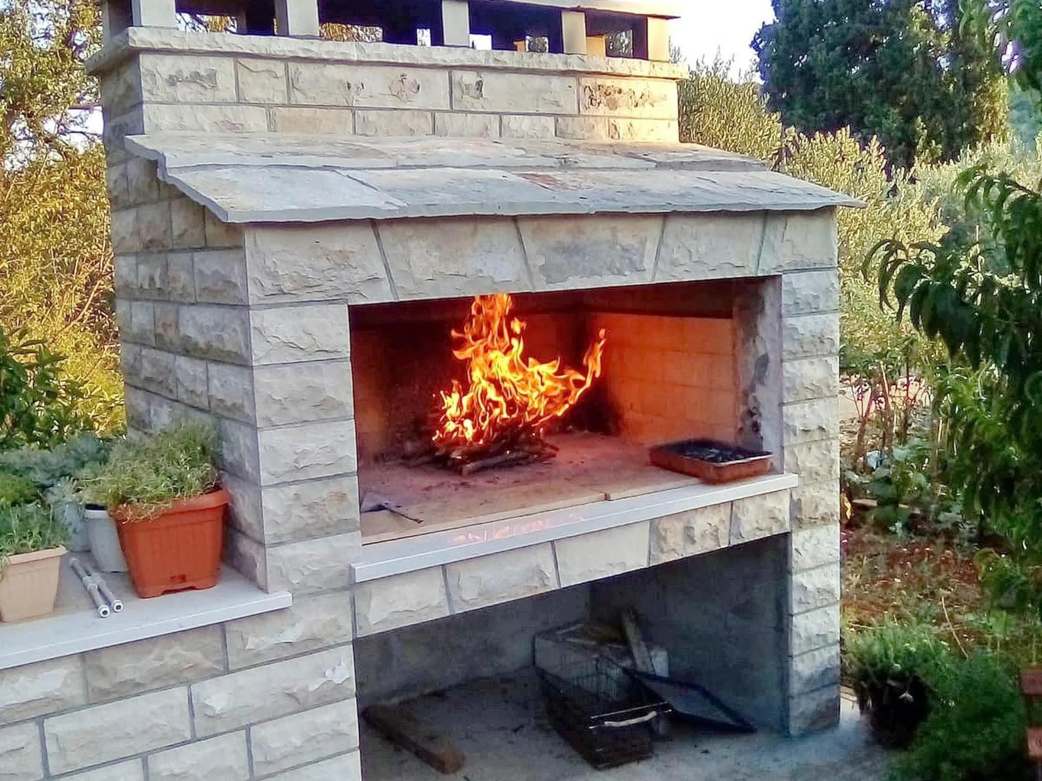 BBQ facilities in Apartments Marita