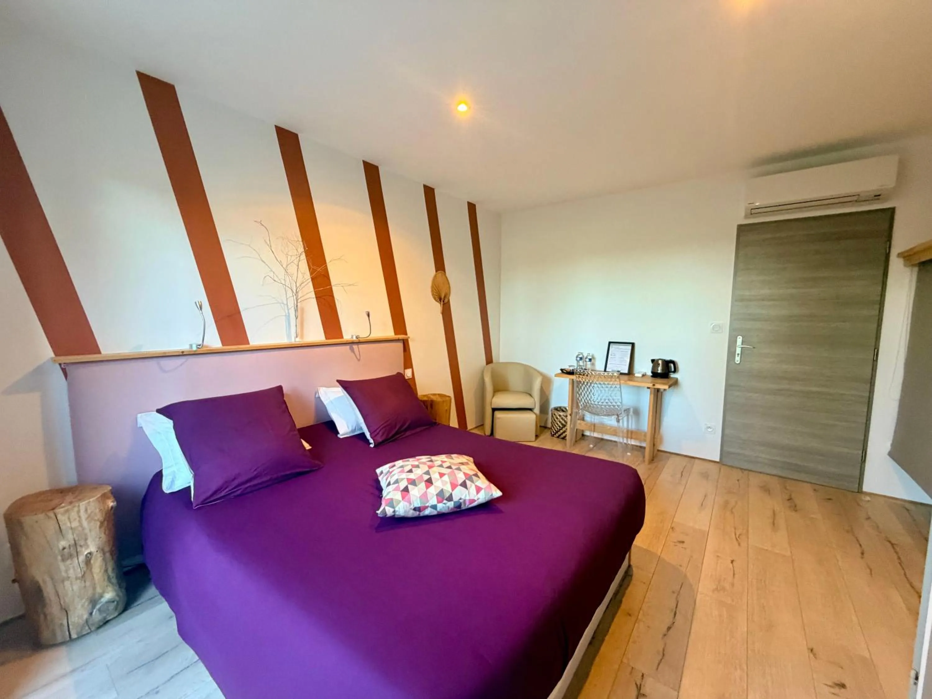 Bed in CARPE DIEM Résidence Hôtelière