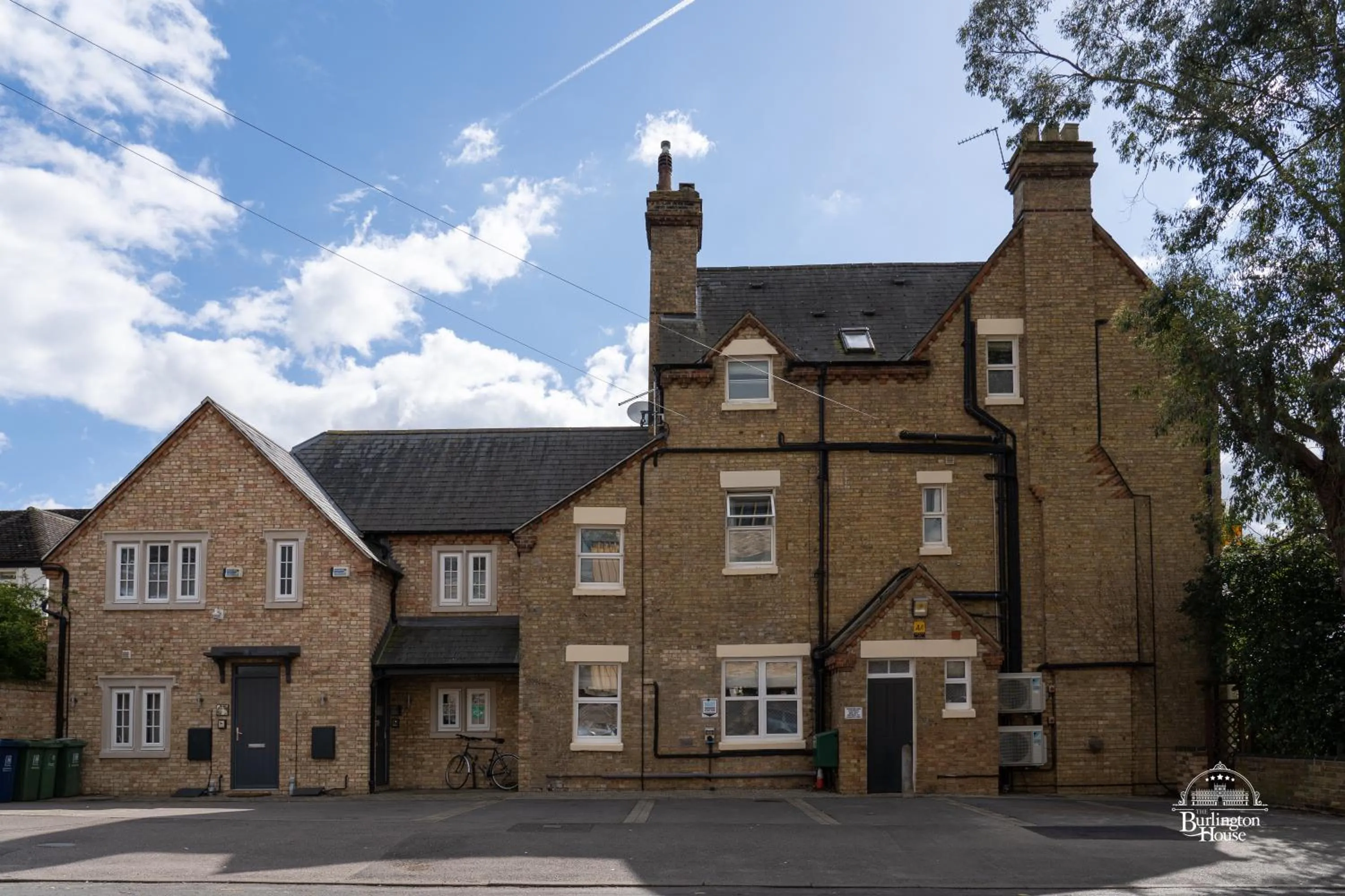 Property building in Burlington House Boutique