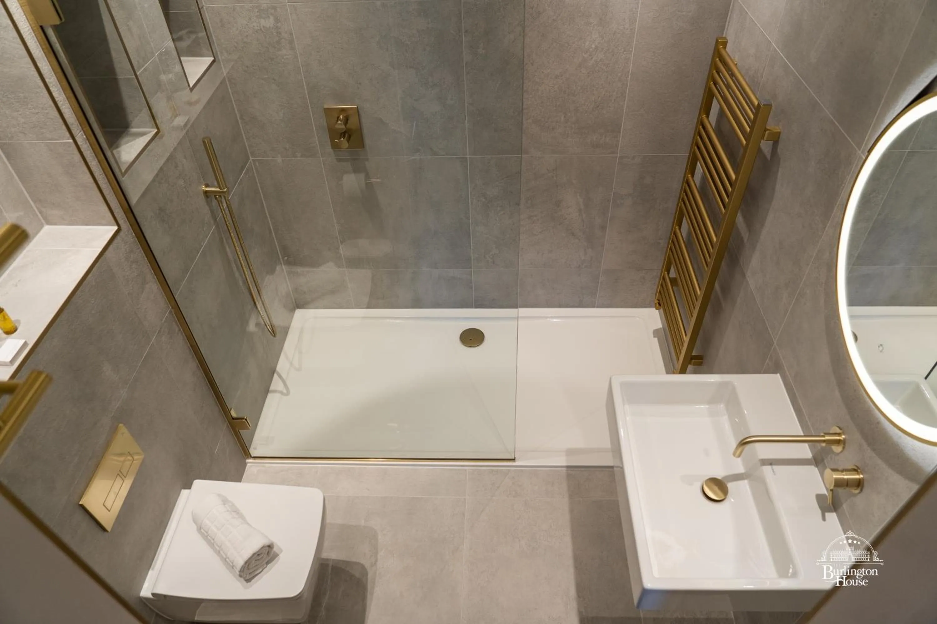 Shower in Burlington House Boutique