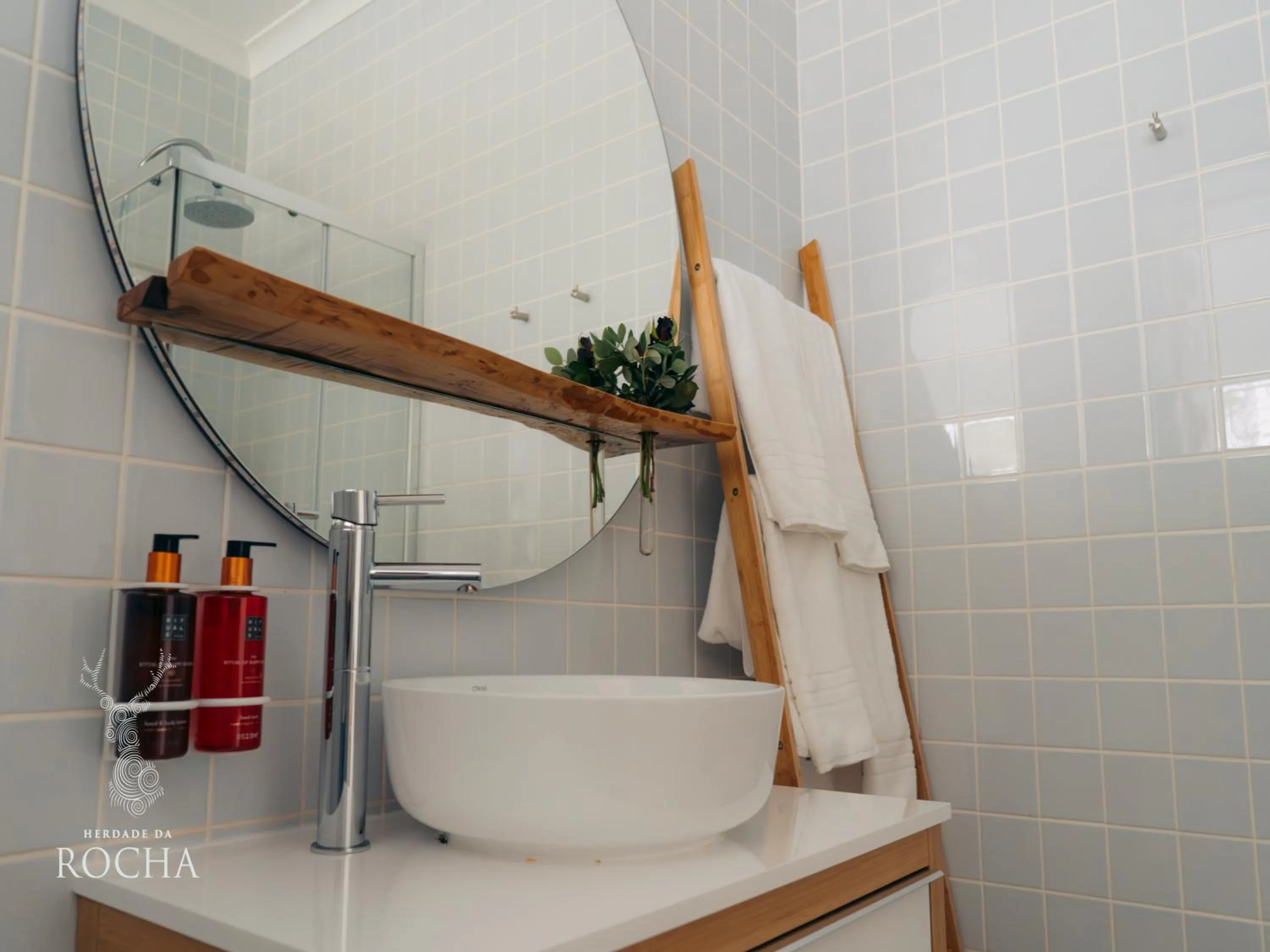 Bathroom in Herdade da Rocha - Boutique Lodge