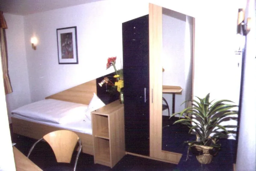 Decorative detail, Bed in City-Hotel