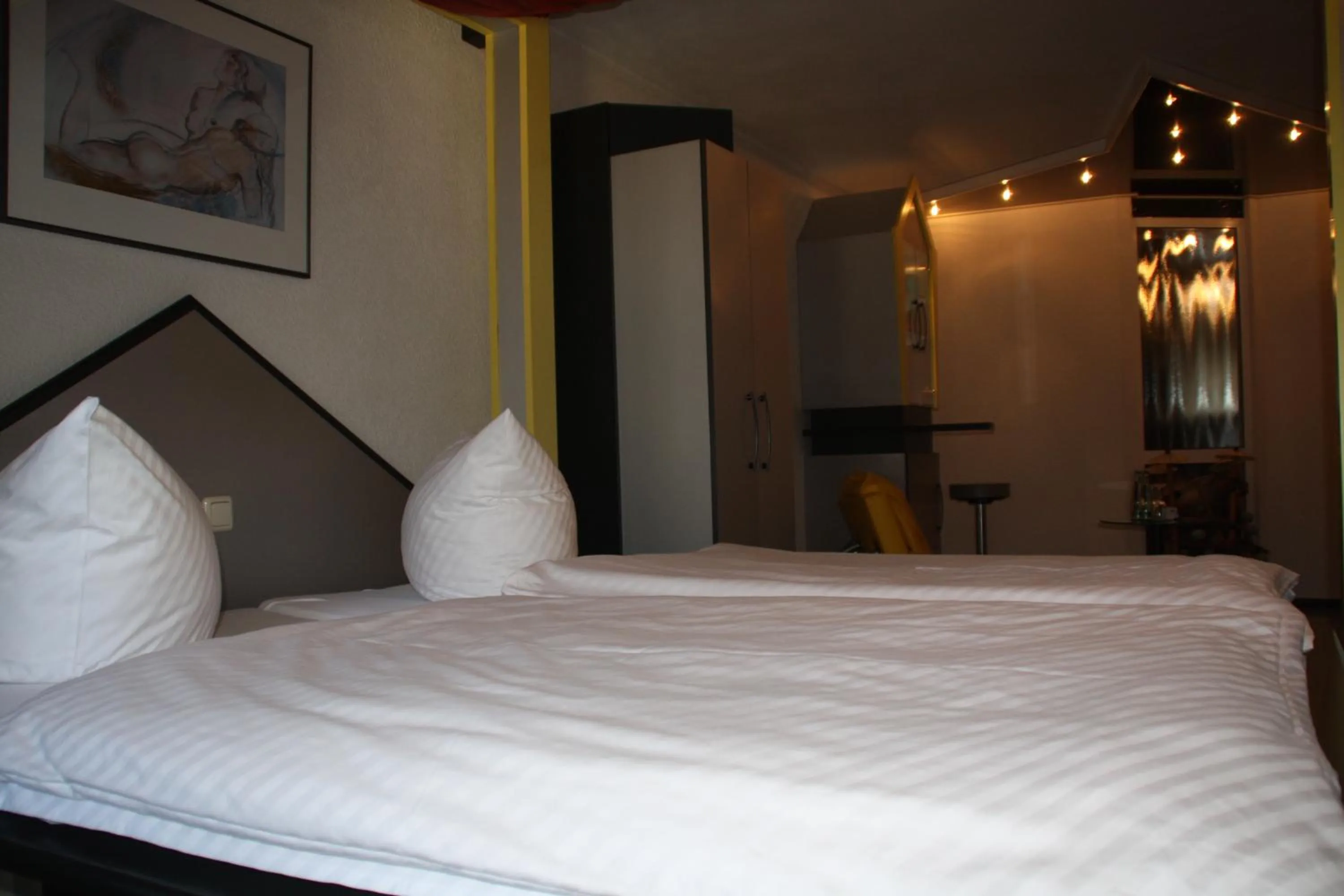 Decorative detail, Bed in City-Hotel