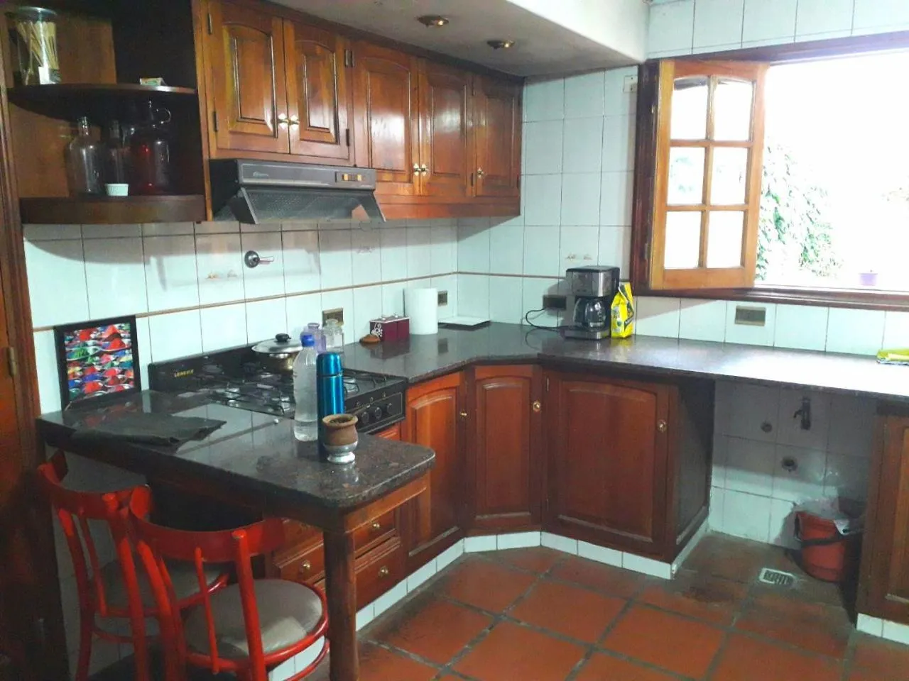Communal kitchen in Tanino Guest House