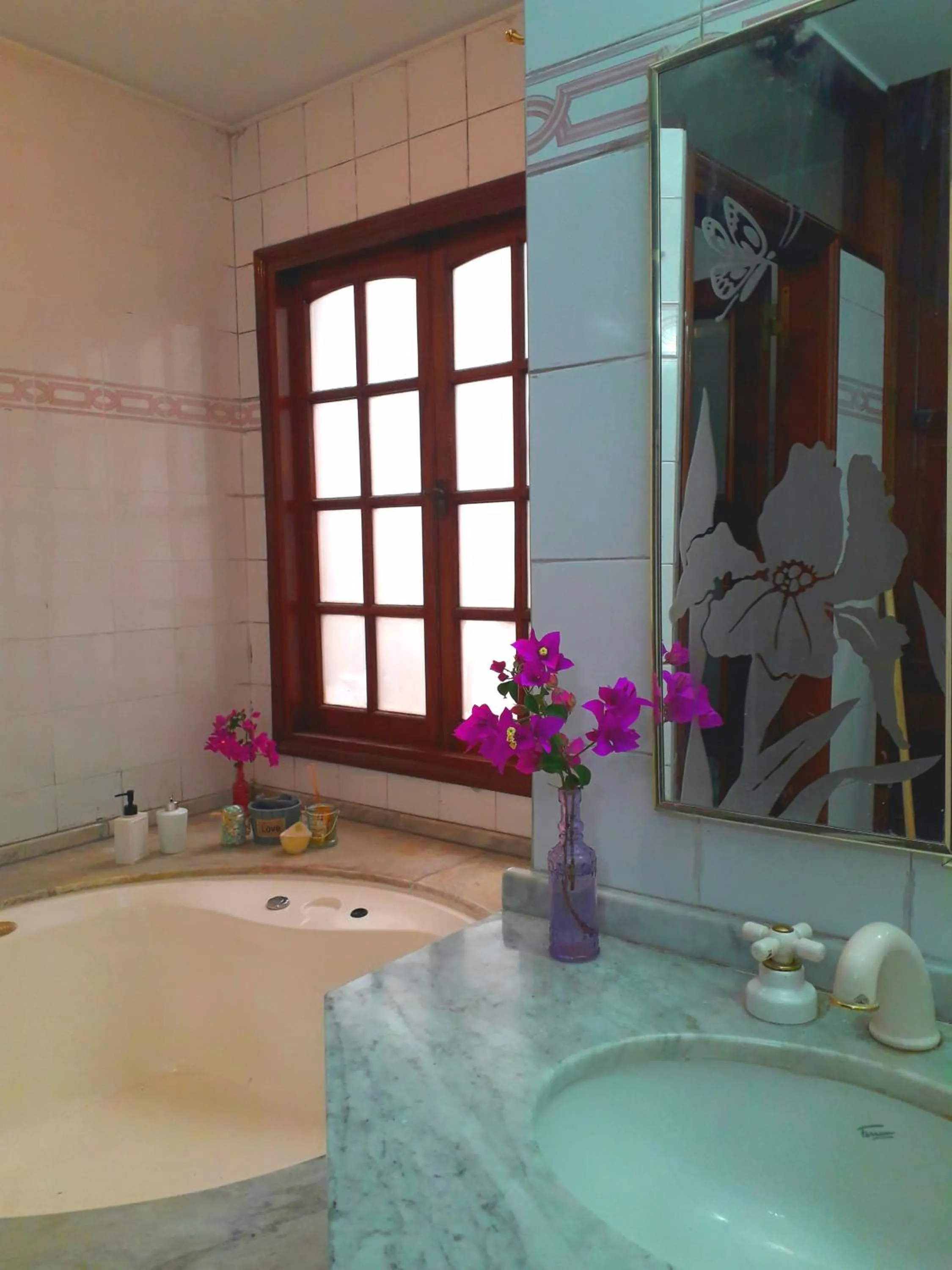 Hot Tub in Tanino Guest House