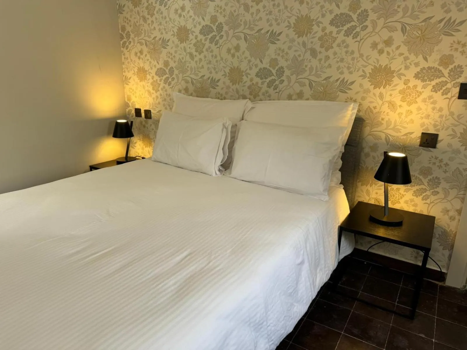 Bed in The Red Farm Relais & Spa