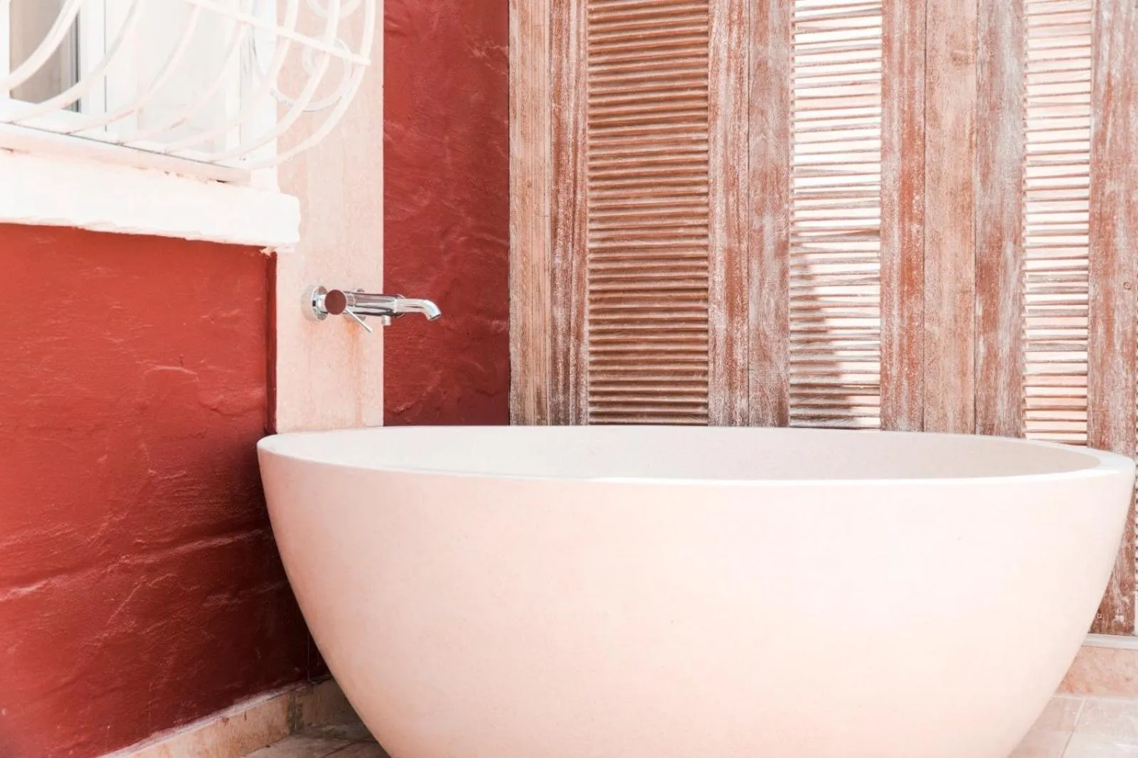 Bath in The Red Farm Relais & Spa