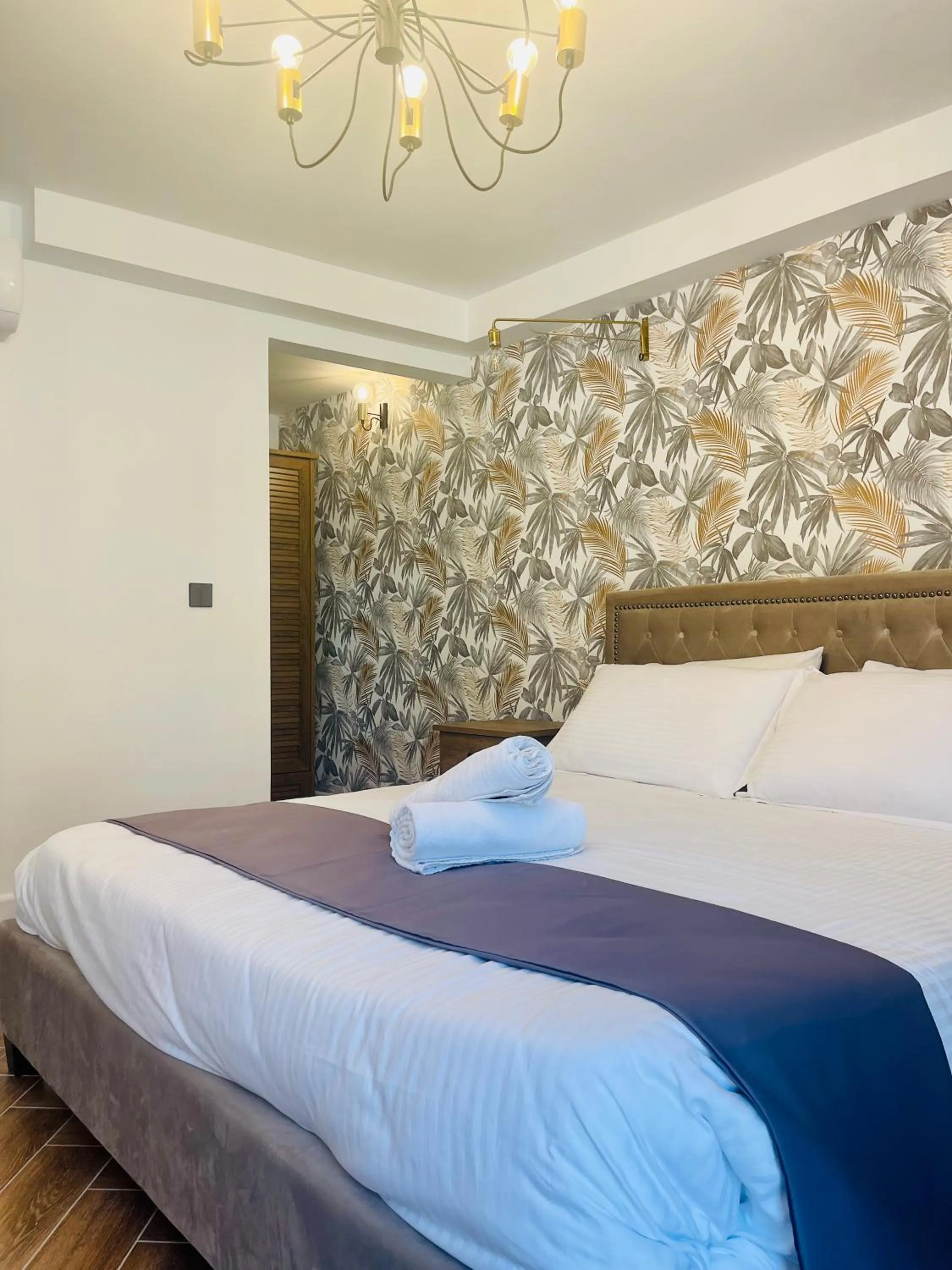 Bed in The Red Farm Relais & Spa