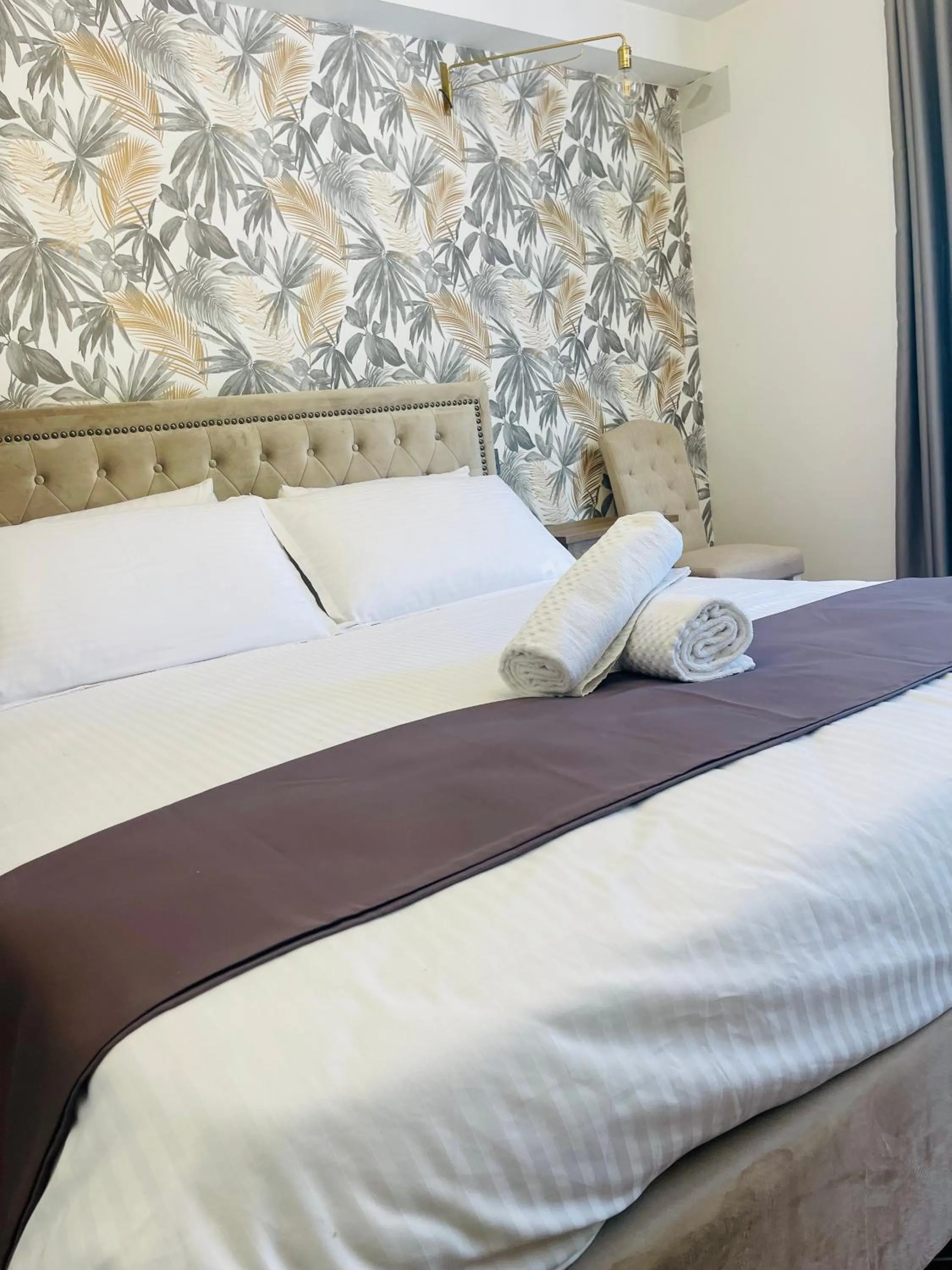 Bed in The Red Farm Relais & Spa