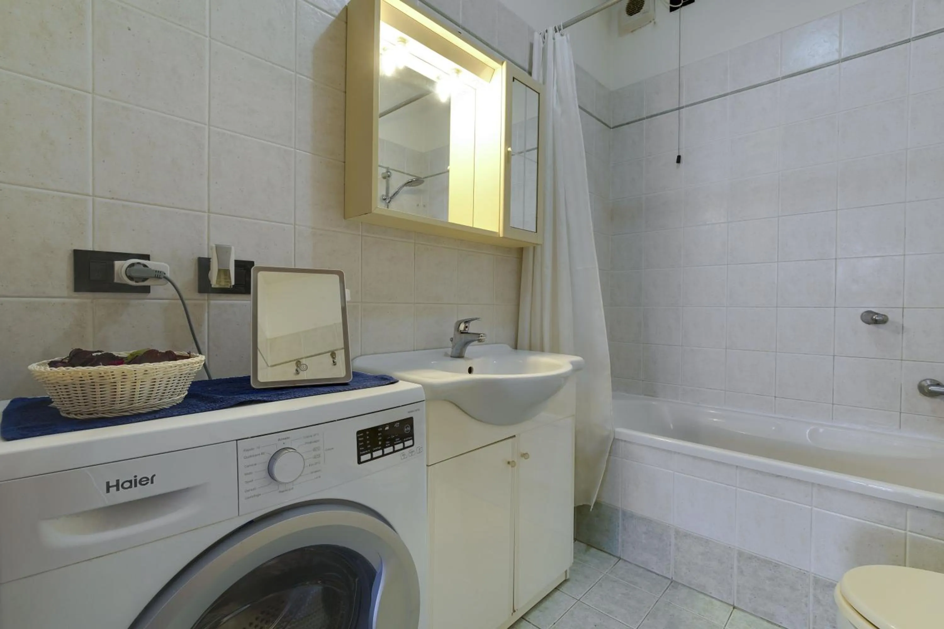 Bathroom in House Boè