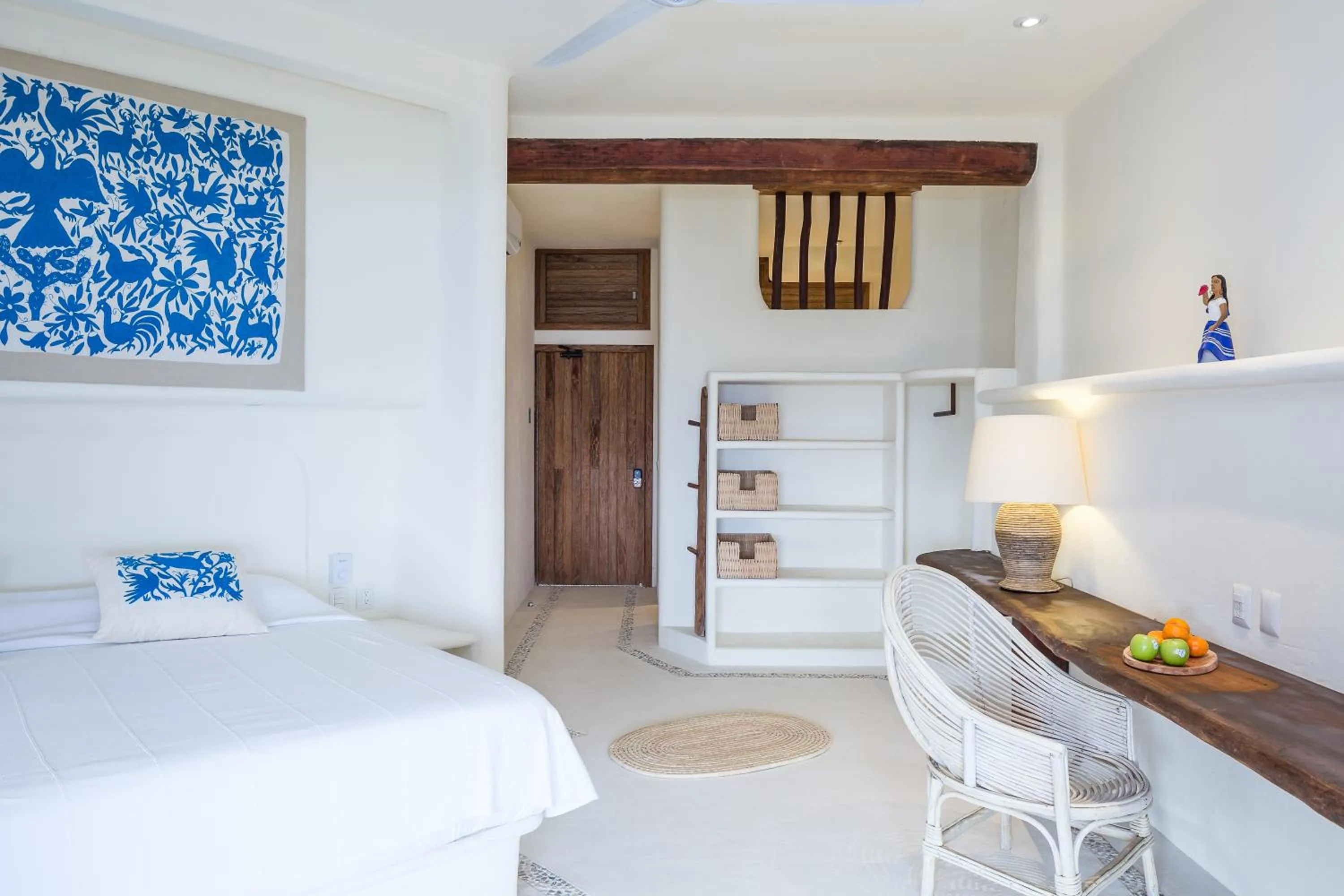Deluxe King Room in Casa la Ola