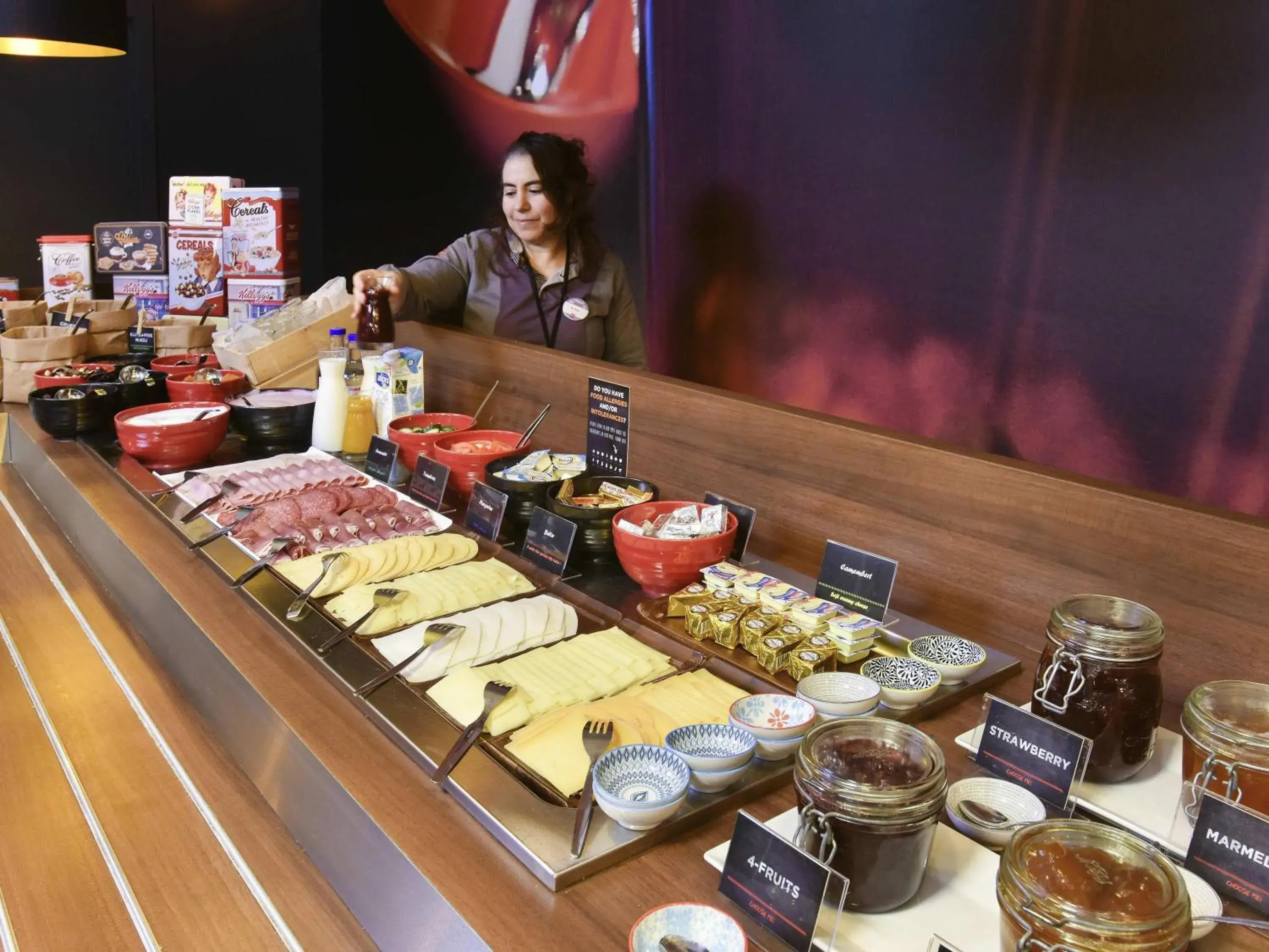 Breakfast in ibis Kortrijk Centrum Breakfast in ibis Kortrijk Centrum