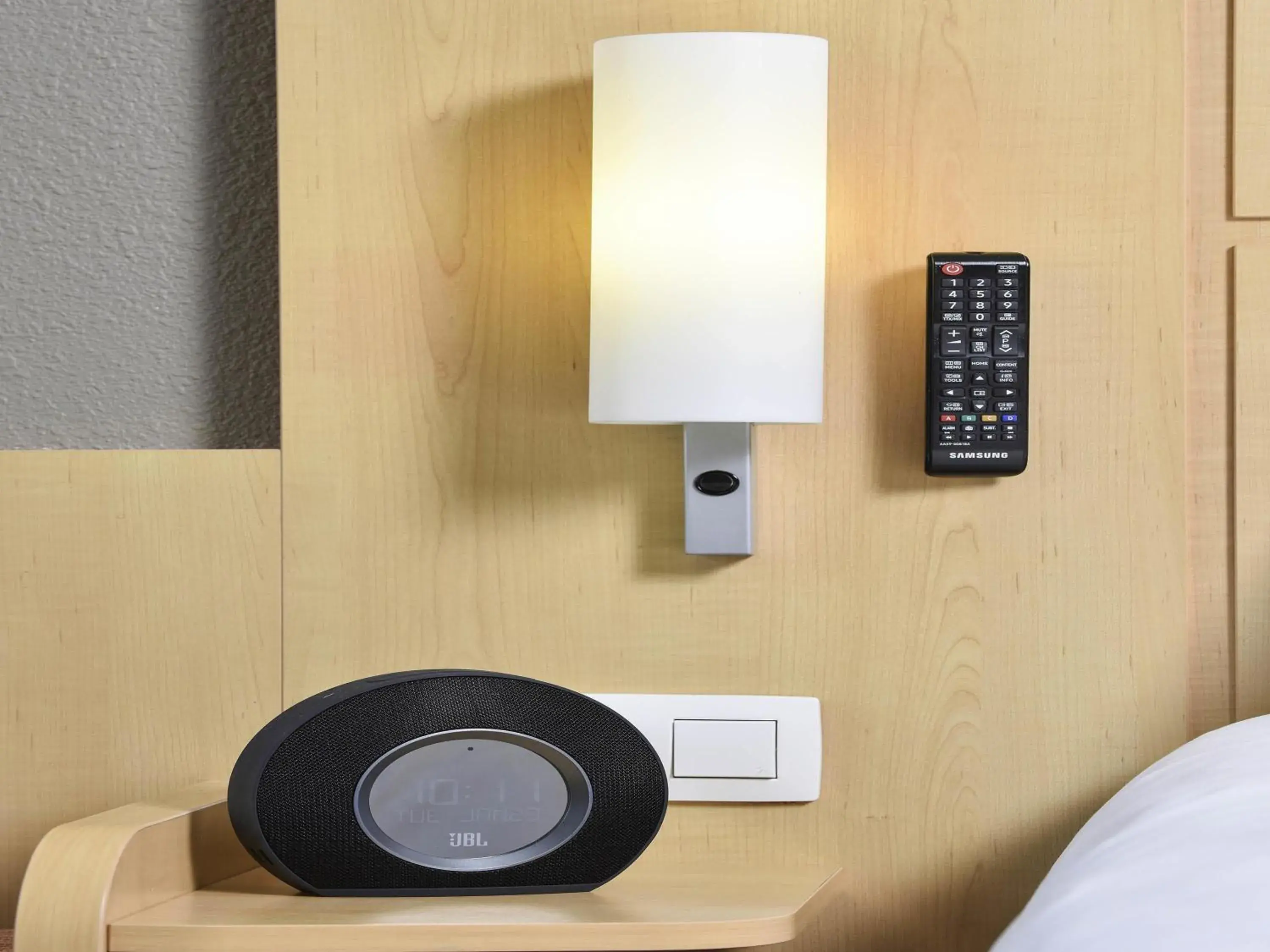 Bedroom, Bed in ibis Kortrijk Centrum Bedroom, Bed in ibis Kortrijk Centrum