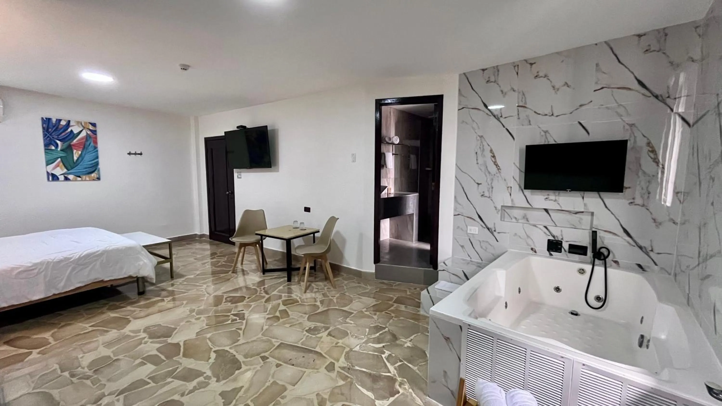 Photo of the whole room, Bed in Hotel Varadero Internacional