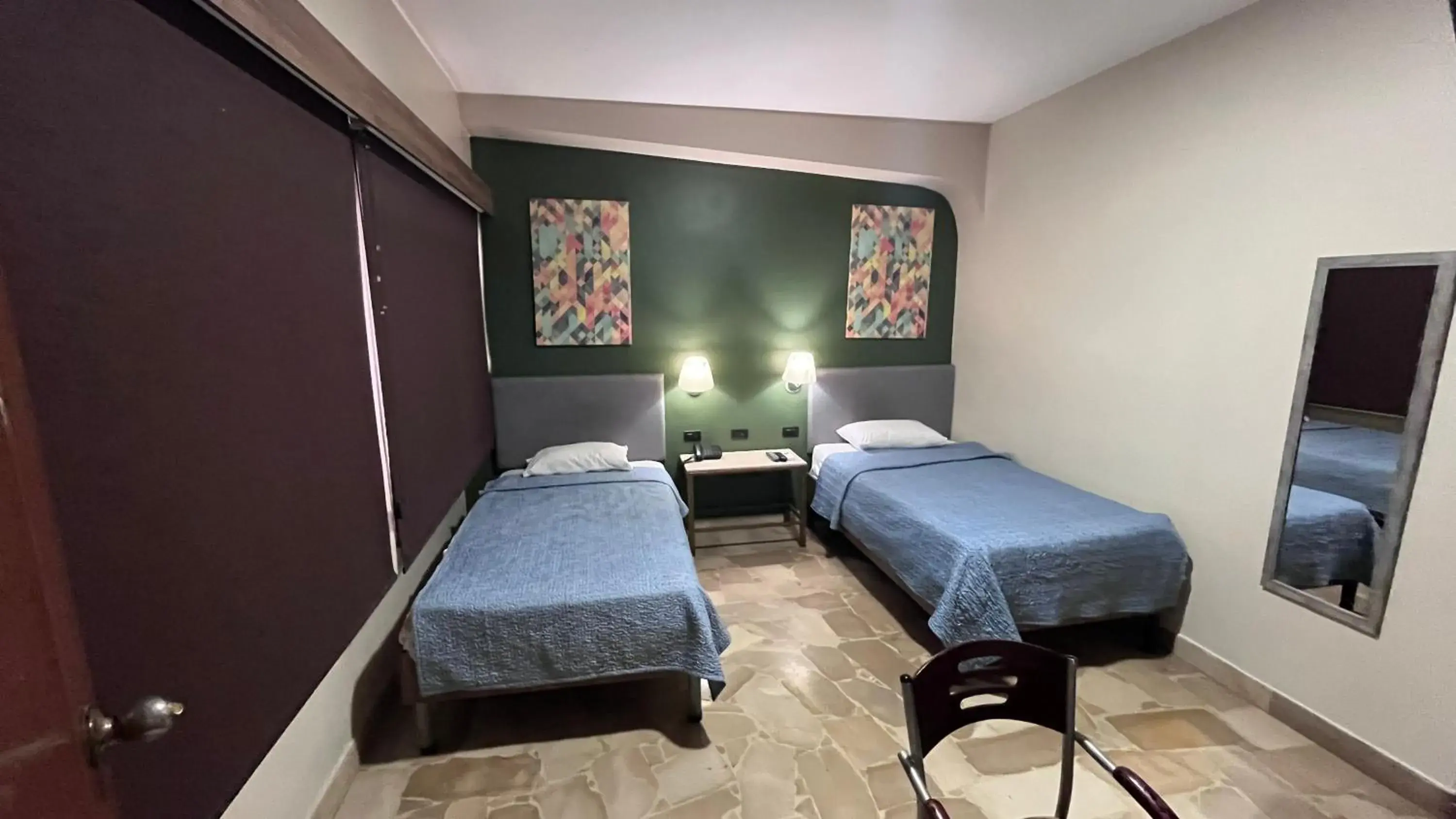 Budget Double Room in Hotel Varadero Internacional Budget Double Room in Hotel Varadero Internacional