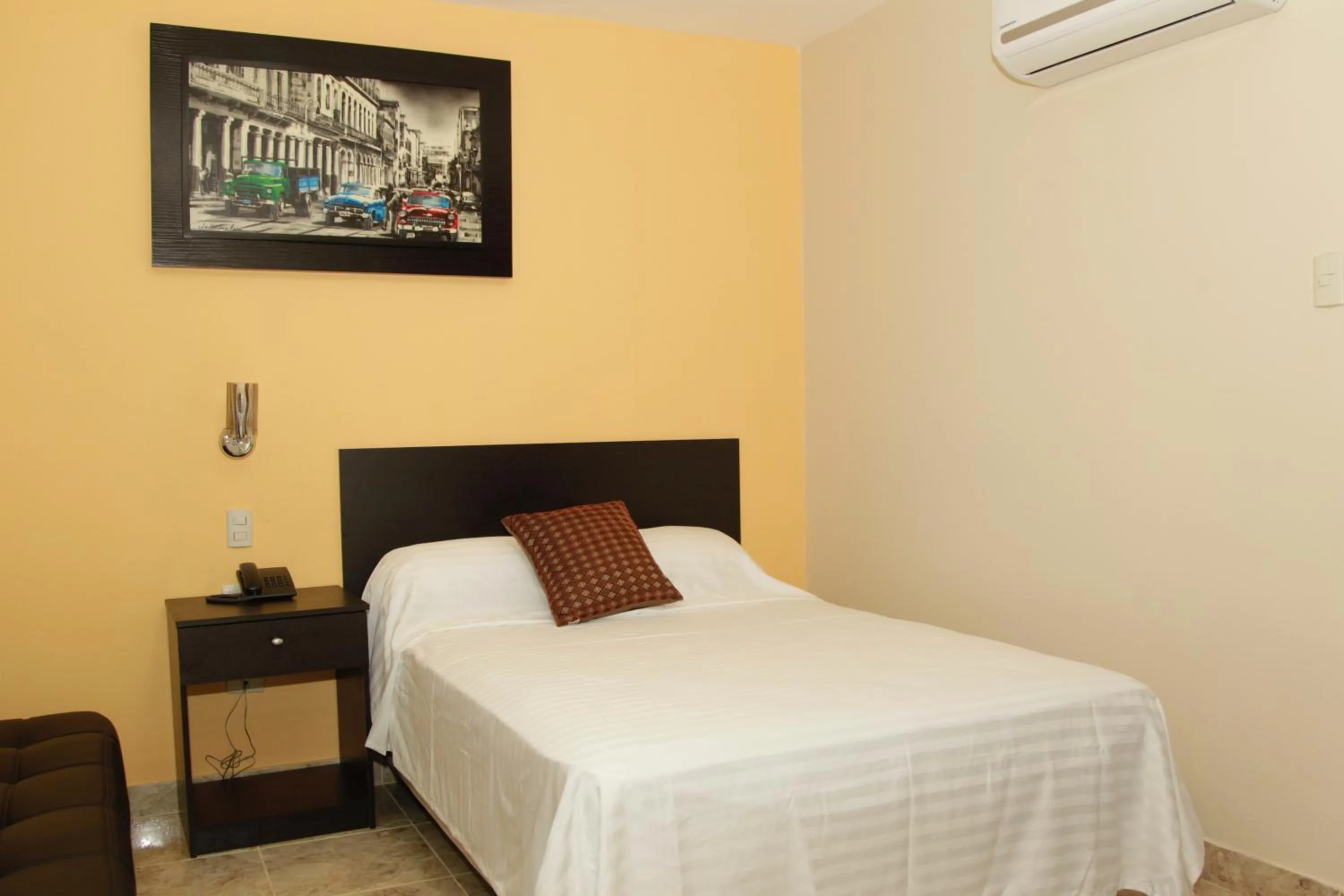 Bed in Hotel Varadero Internacional