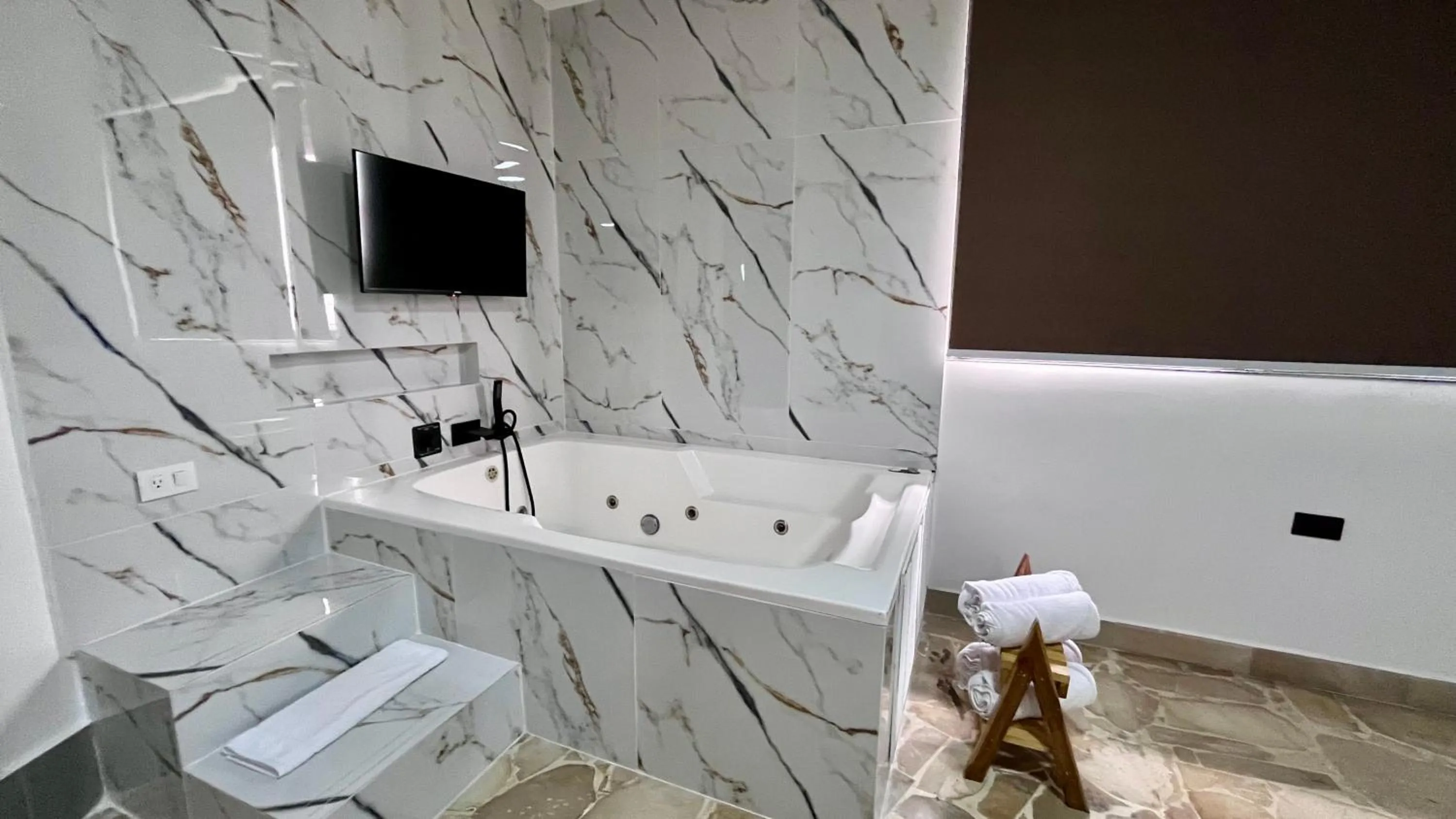 TV and multimedia in Hotel Varadero Internacional