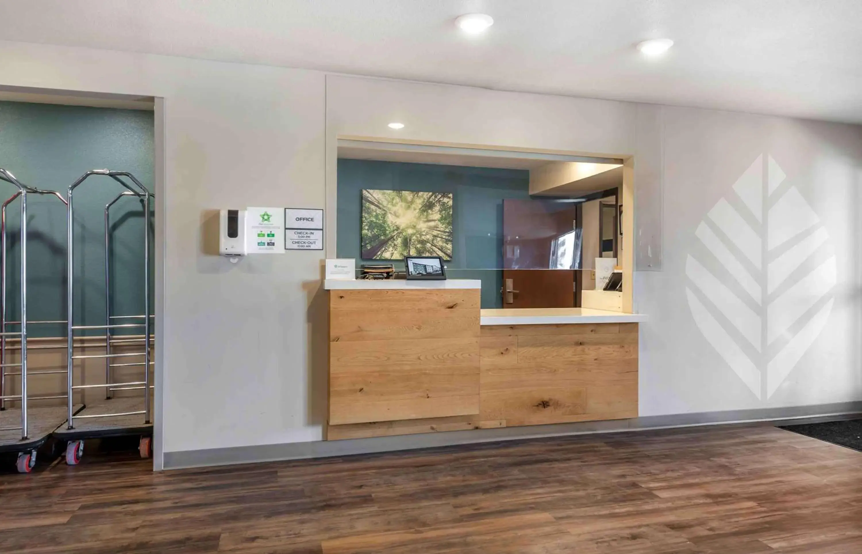 Lobby or reception in Extended Stay America Select Suites - Pittsburgh - Cranberry Lobby or reception in Extended Stay America Select Suites - Pittsburgh - Cranberry